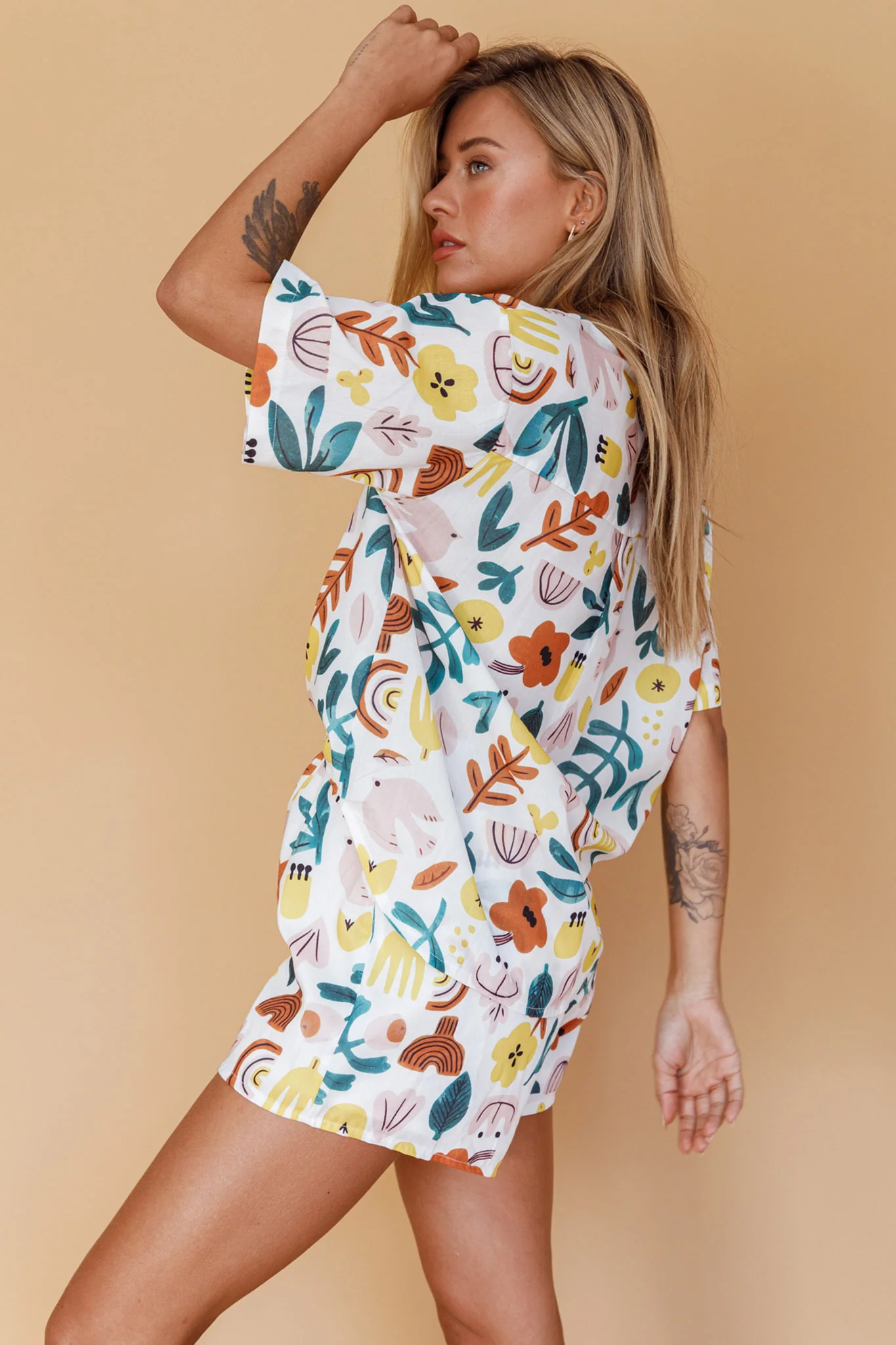 Just A Hunch Button Shirt Printed White - Image 8
