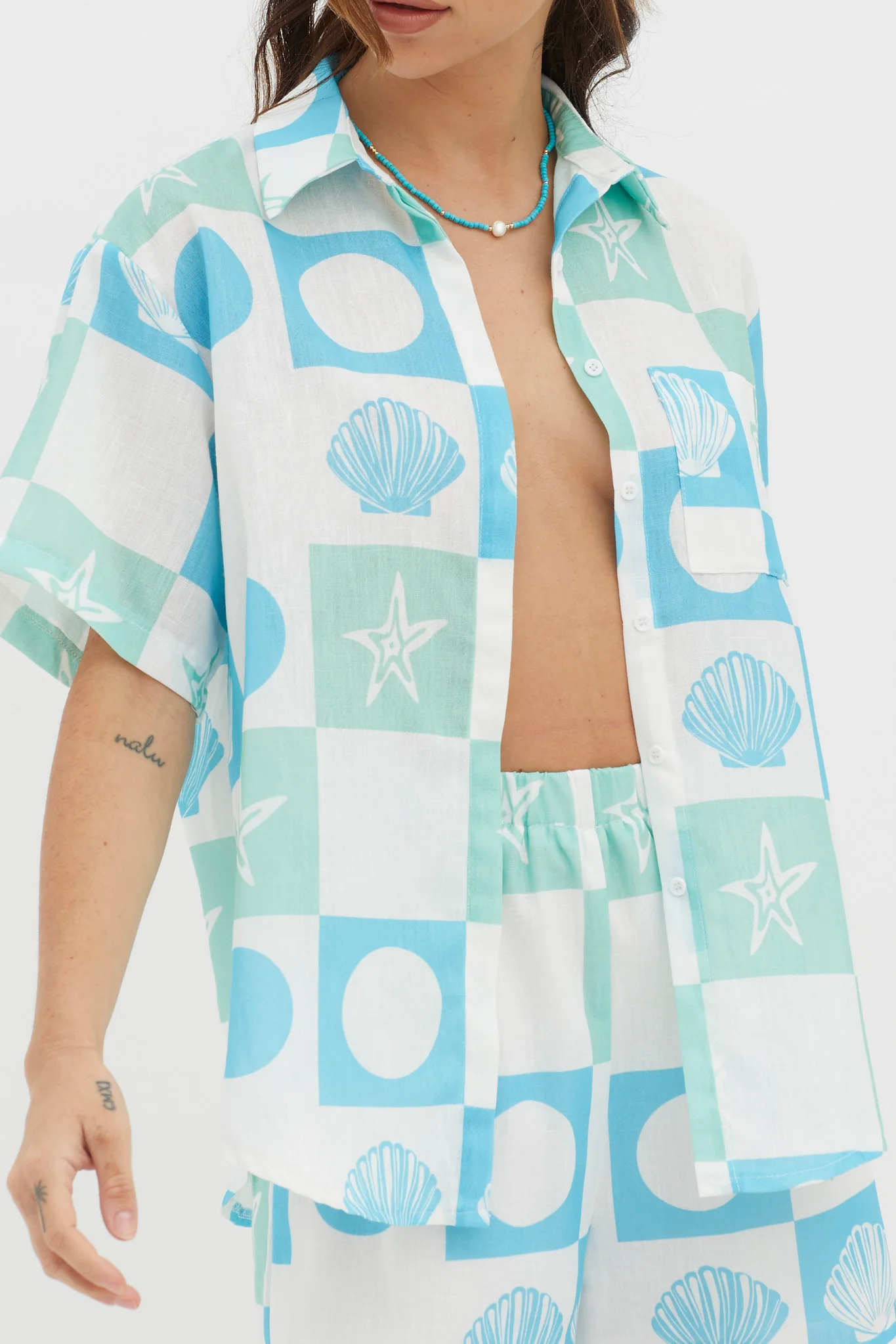 Just A Hunch Button Shirt Shell Print Green Multi - Image 4