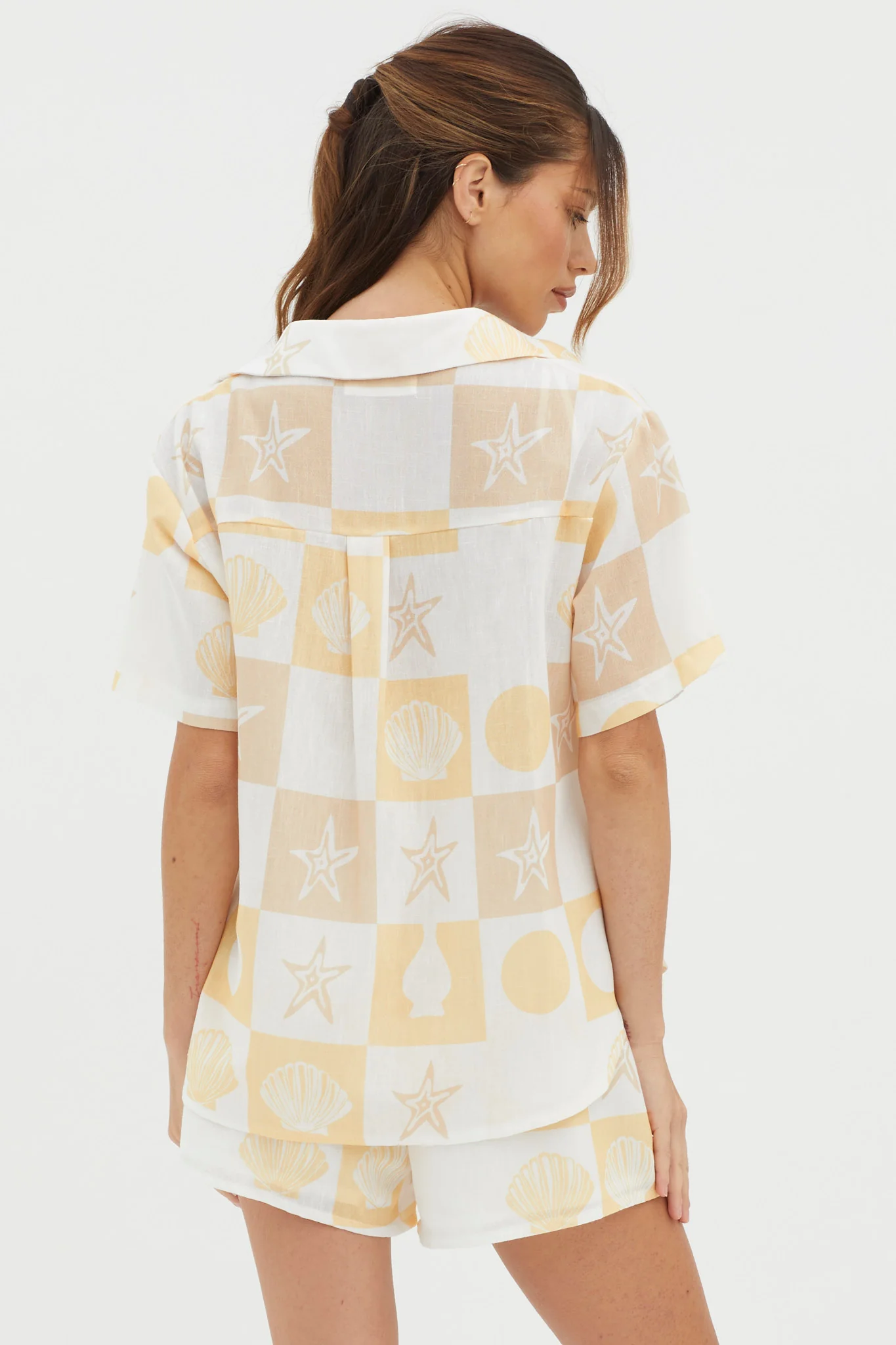 Just A Hunch Shorts Shell Print Yellow Multi - Image 3