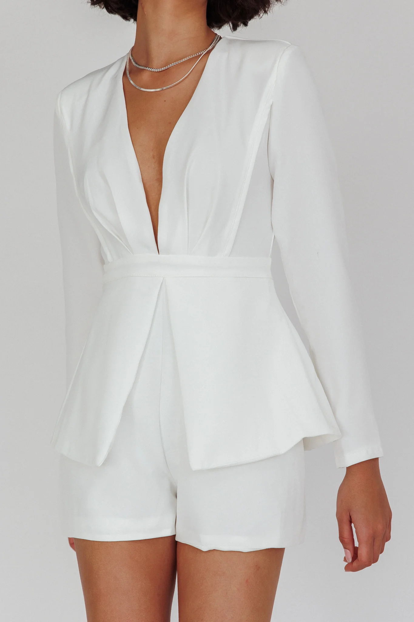Kamanah Long Sleeve Plunging Neckline Romper White - Image 4