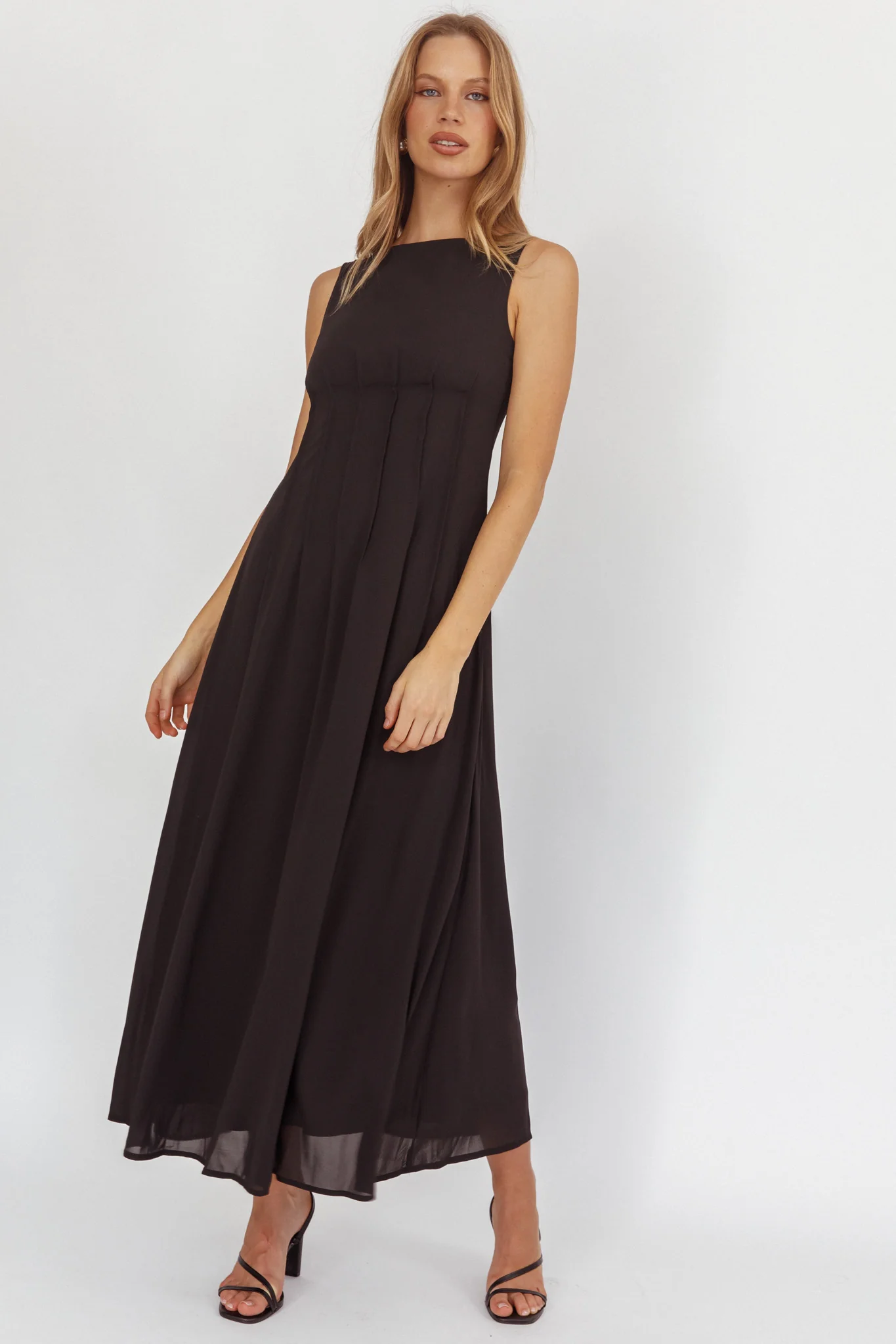 Karine Pintuck Pleat Maxi Dress Black - Image 3