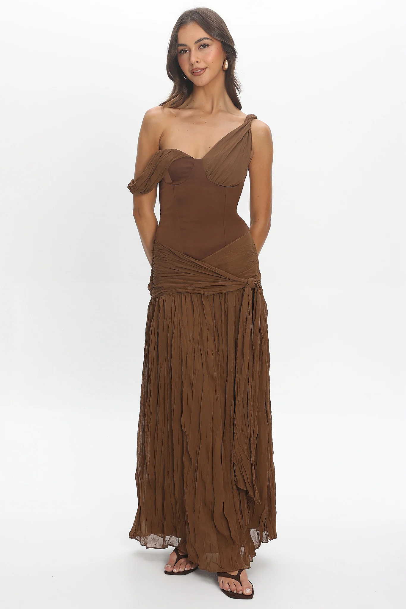 Keia Crepe Chiffon One-Shoulder Maxi Dress Chocolate - Image 2