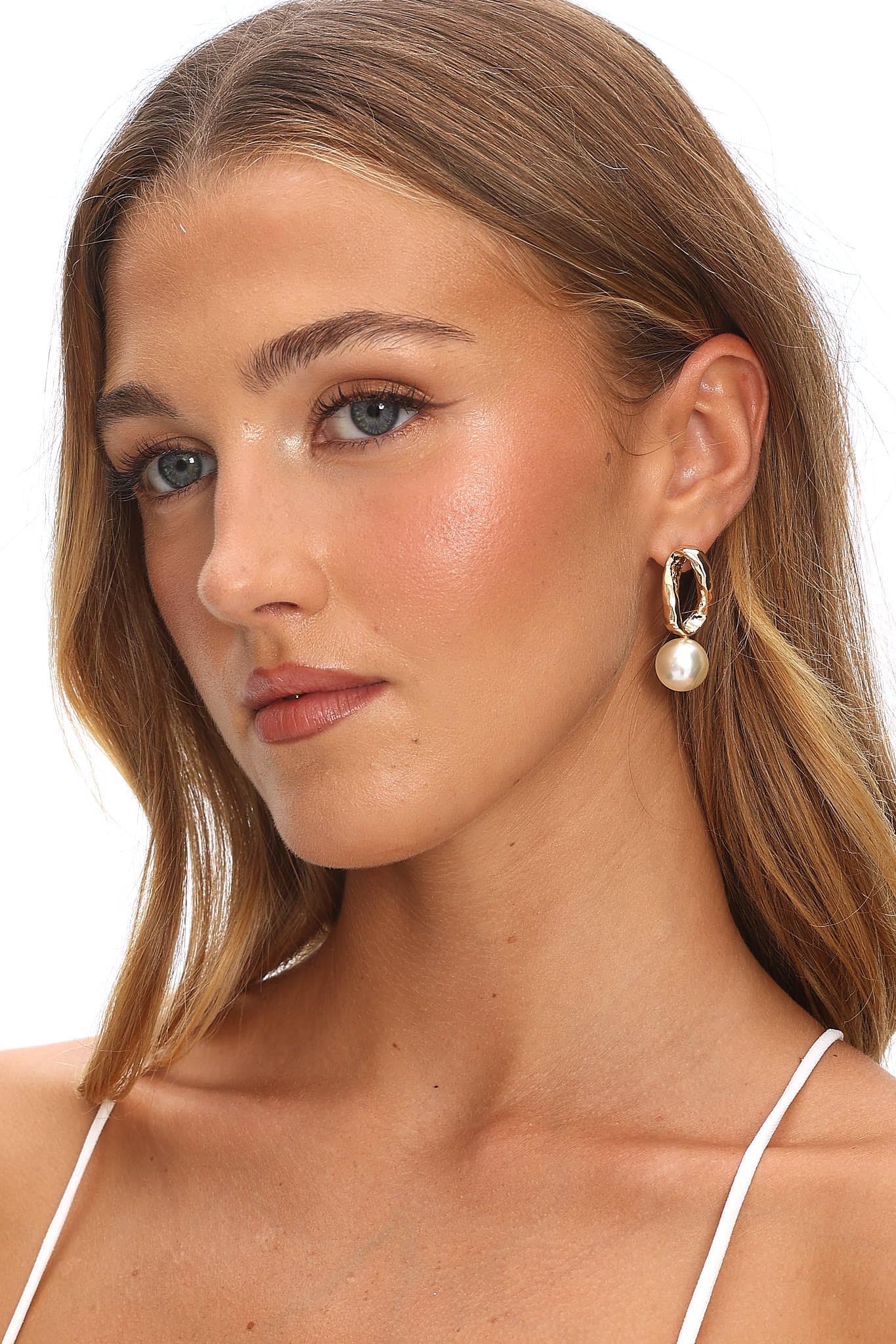 Krizia Drop Earrings Gold Pearl - Image 2