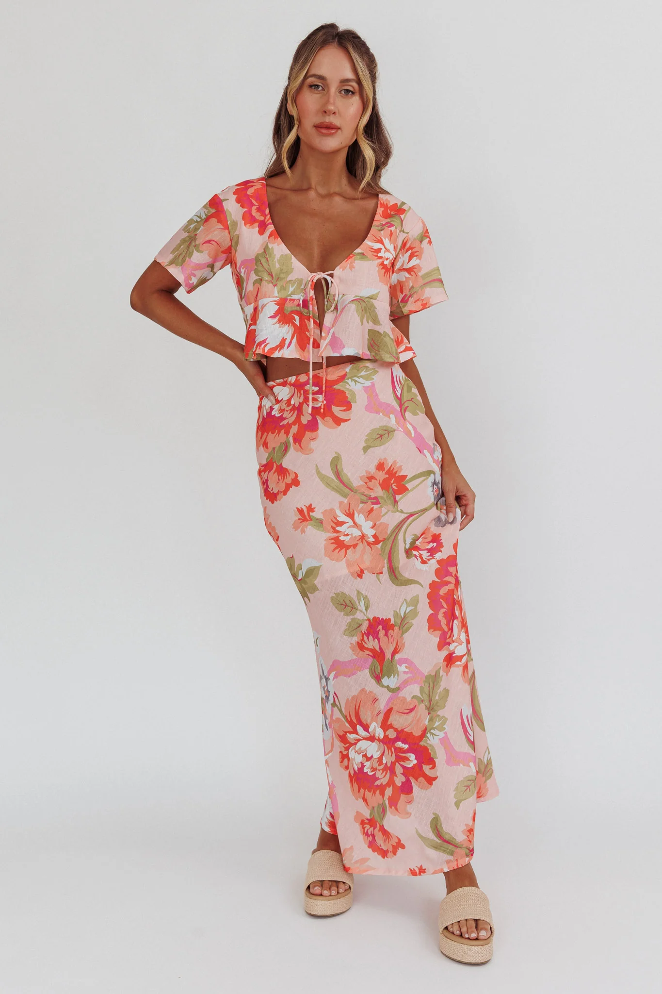 La Vie Tied Bust Crop Top Floral Peach - Image 4