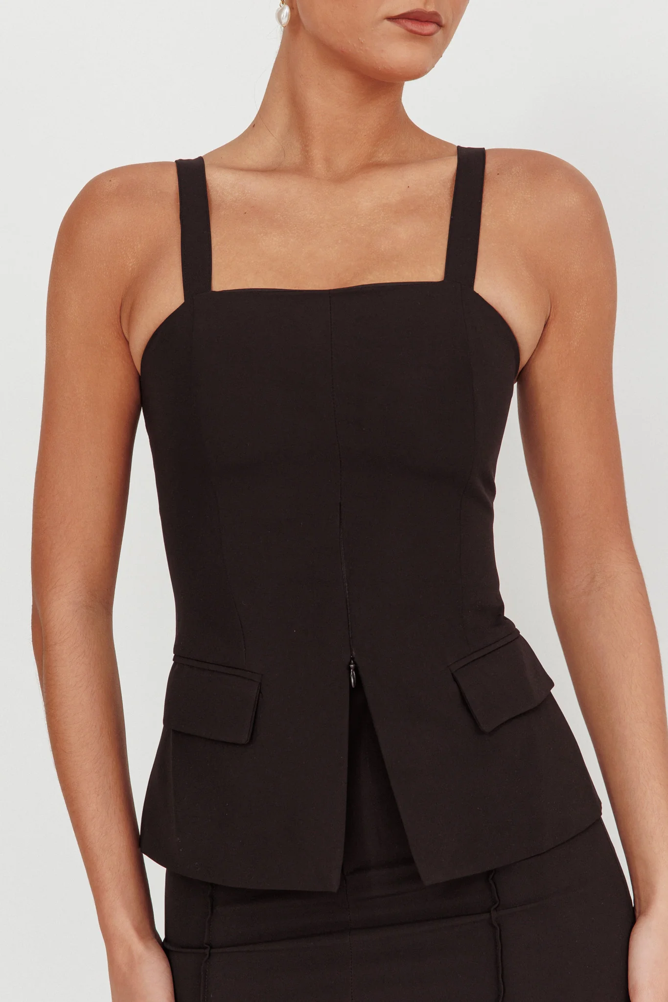 Like I Do Front Zip Sleeveless Top Black - Image 4