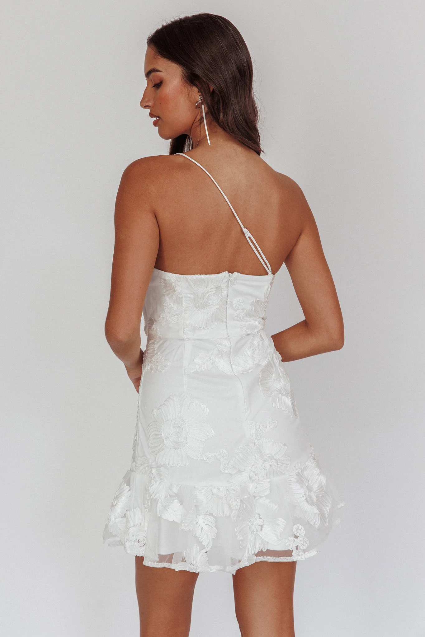 Lilah One-Shoulder Embellished Rosette Dress White - Image 3