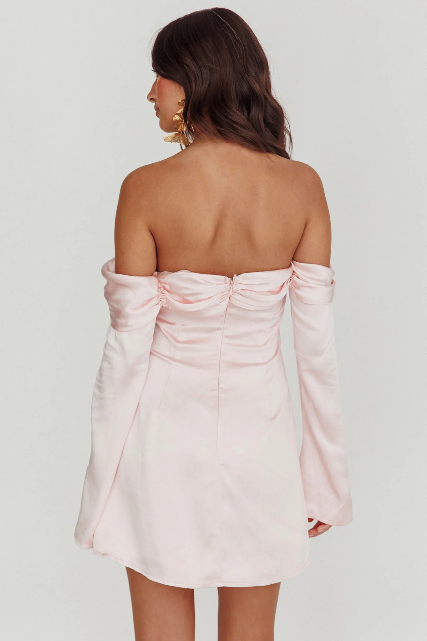 Lilith Off Shoulder Bow Mini Dress Blush - Image 3