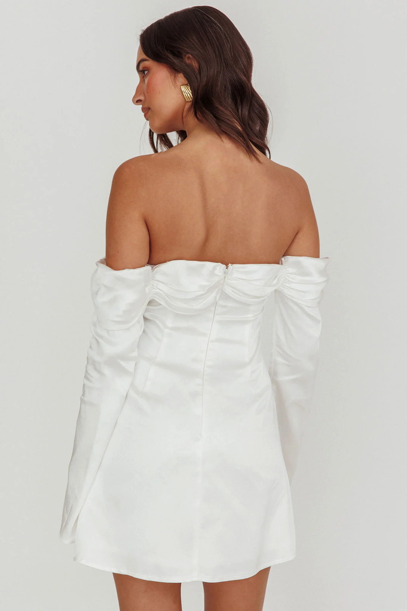 Lilith Off Shoulder Bow Mini Dress White - Image 3