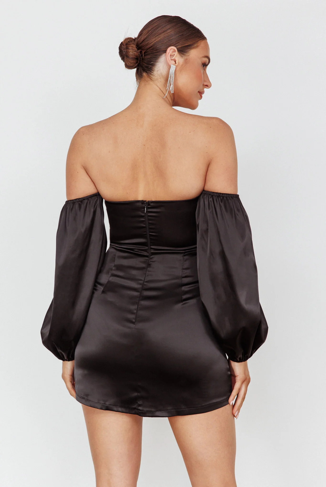 Lilly Off-Shoulder Bow Mini Dress Black - Image 2