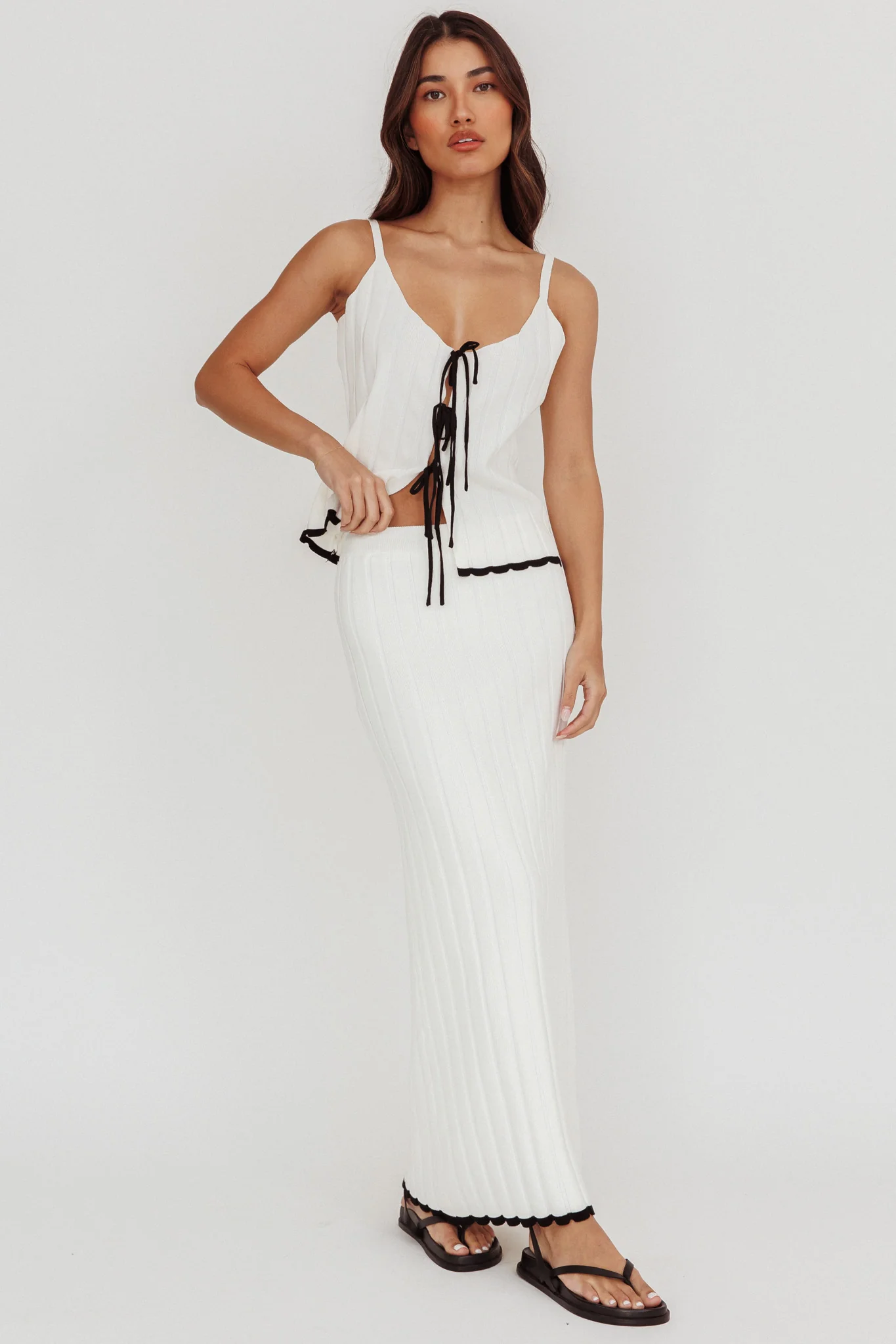 Liloh Contrast Trim Ribbed Maxi Skirt White - Image 2