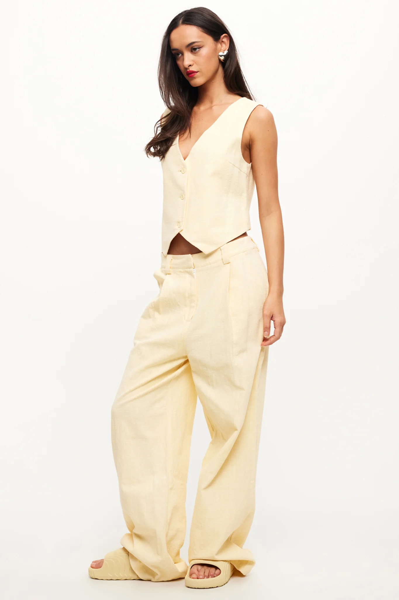 LIONESS Vest Butter - Image 4