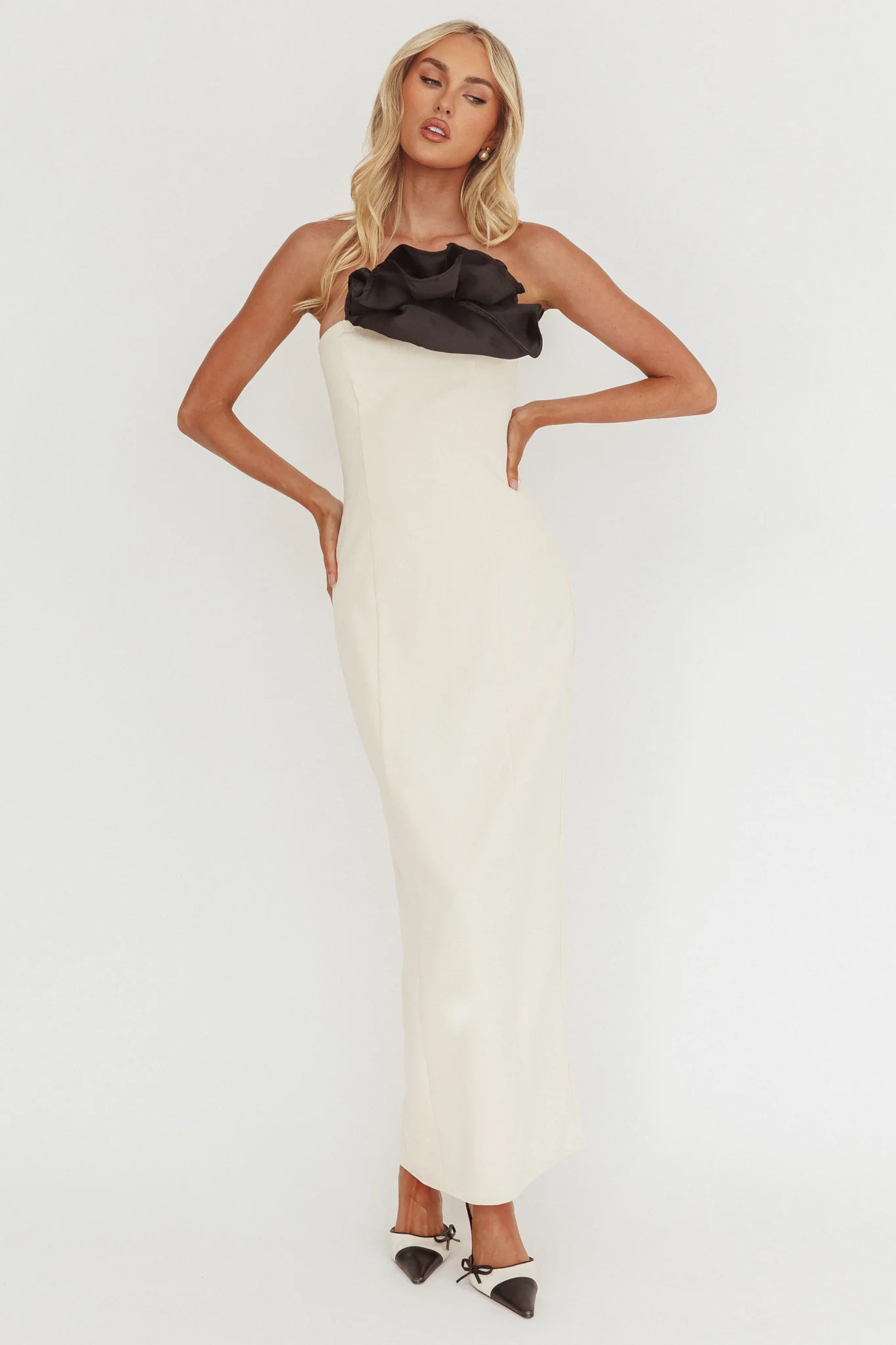 Lonnie Neckline Decoration Maxi Dress Cream - Image 4