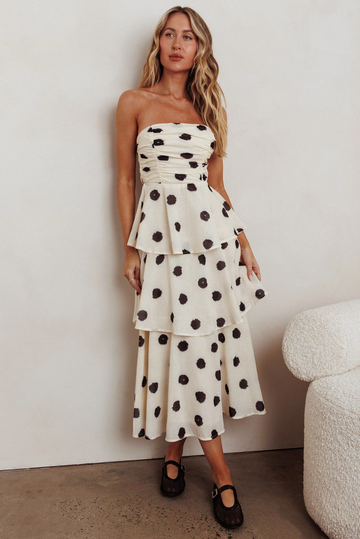 Lorcan Strapless Ruffle Dotted Midi Dress Oat - Image 6
