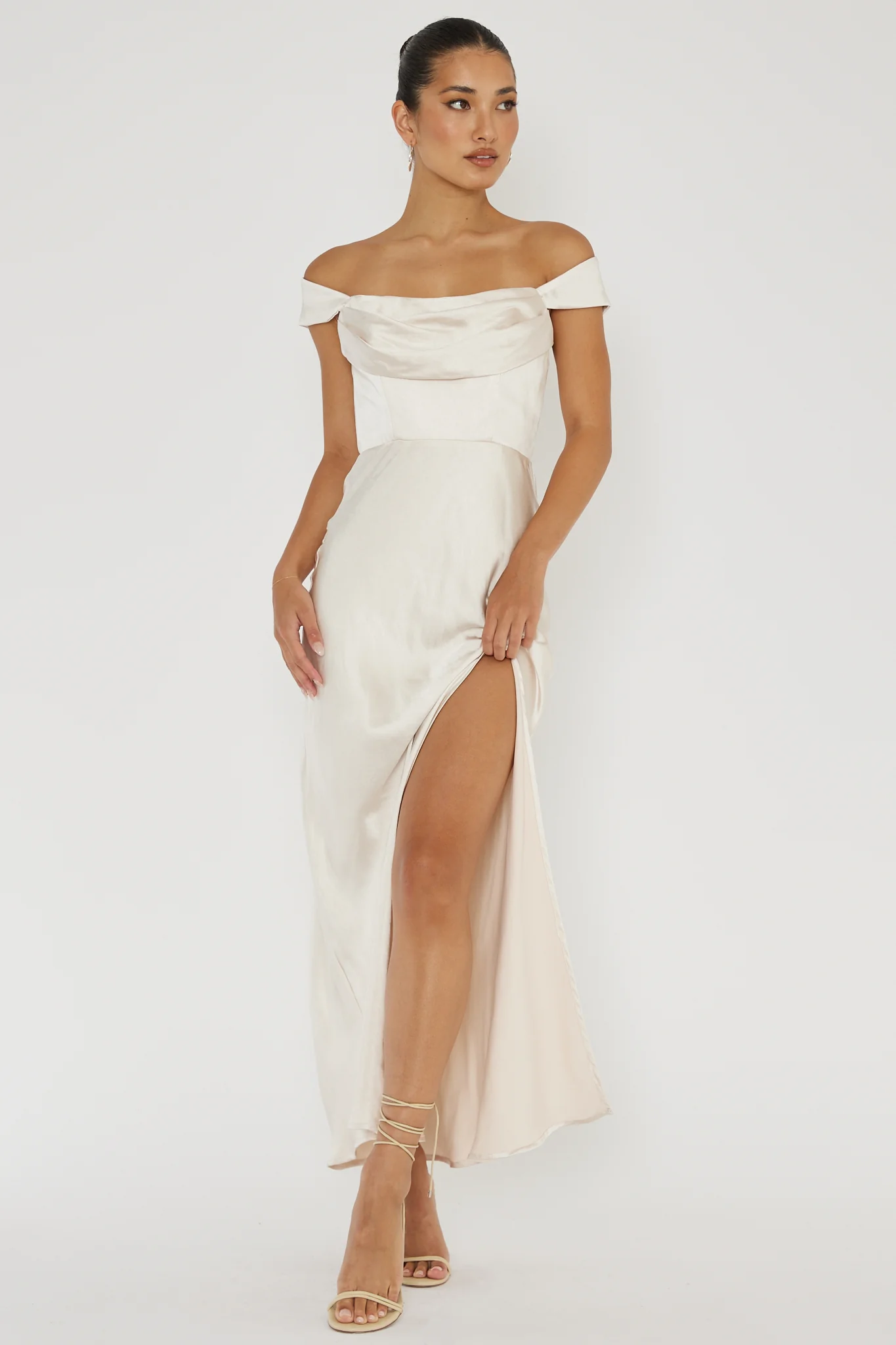 Lucinda Off-Shoulder V-Back Dress Champagne - Image 3
