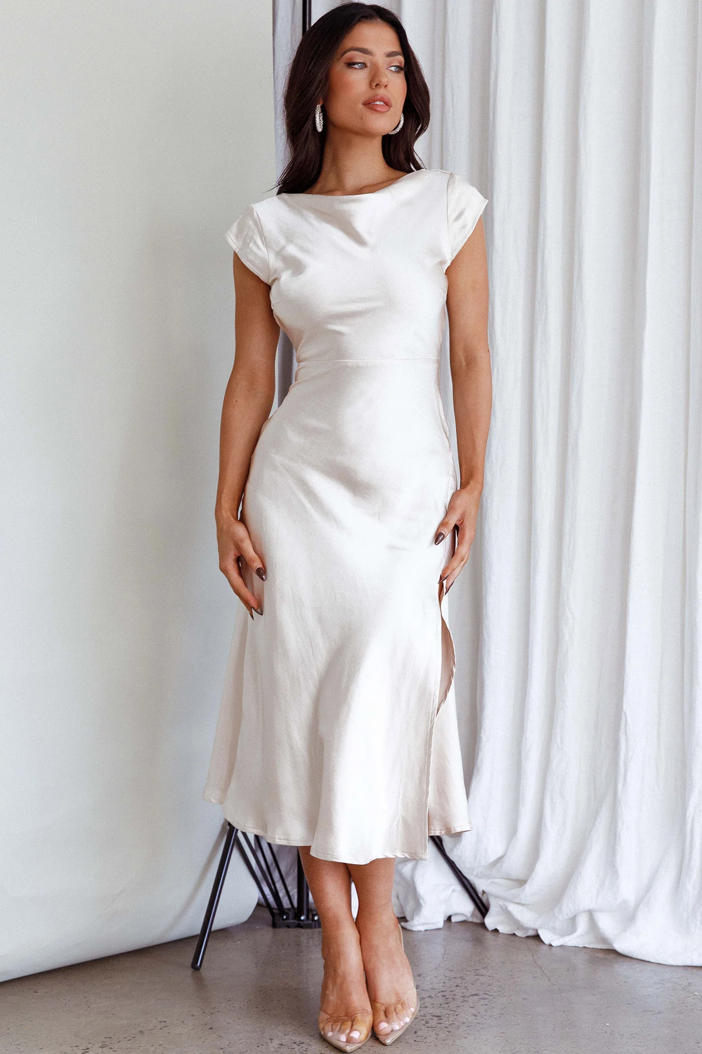 Lucinda Twist Back Midi Dress Champagne - Image 7