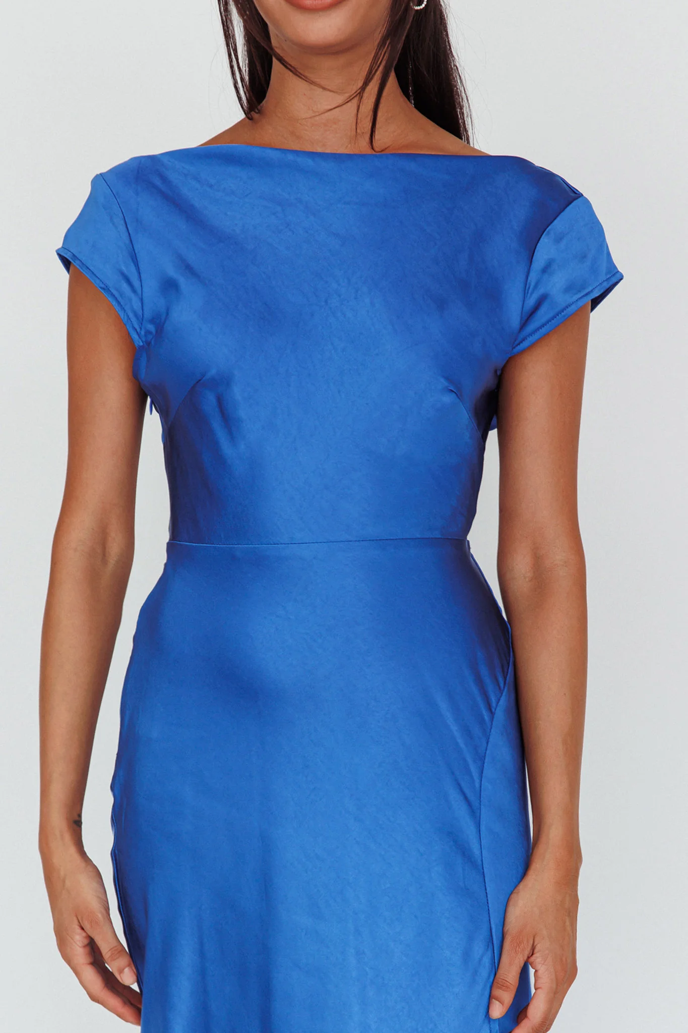 Lucinda Twist Back Midi Dress Navy - Image 4