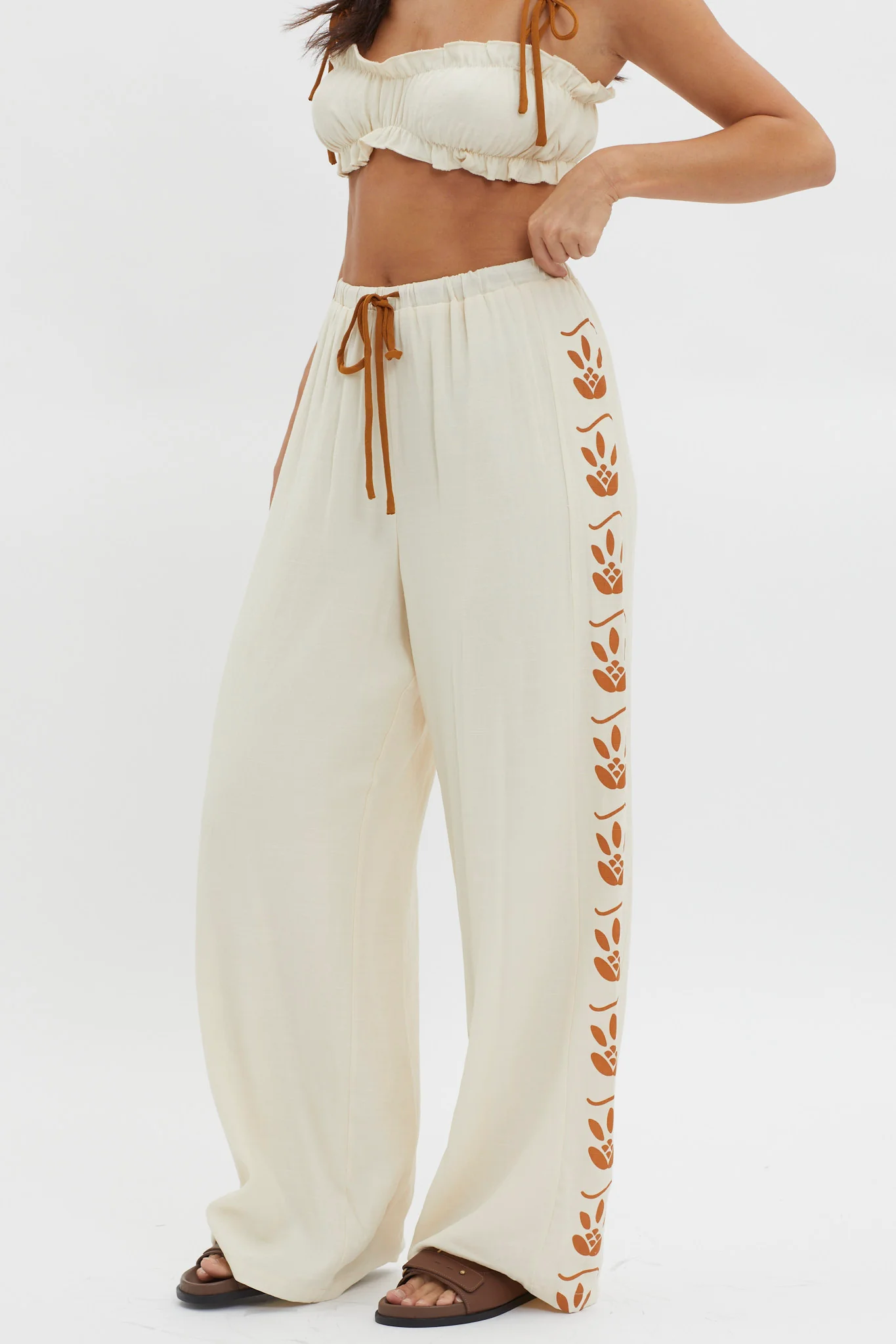 Maghan Side Print Long Pants Beige - Image 4
