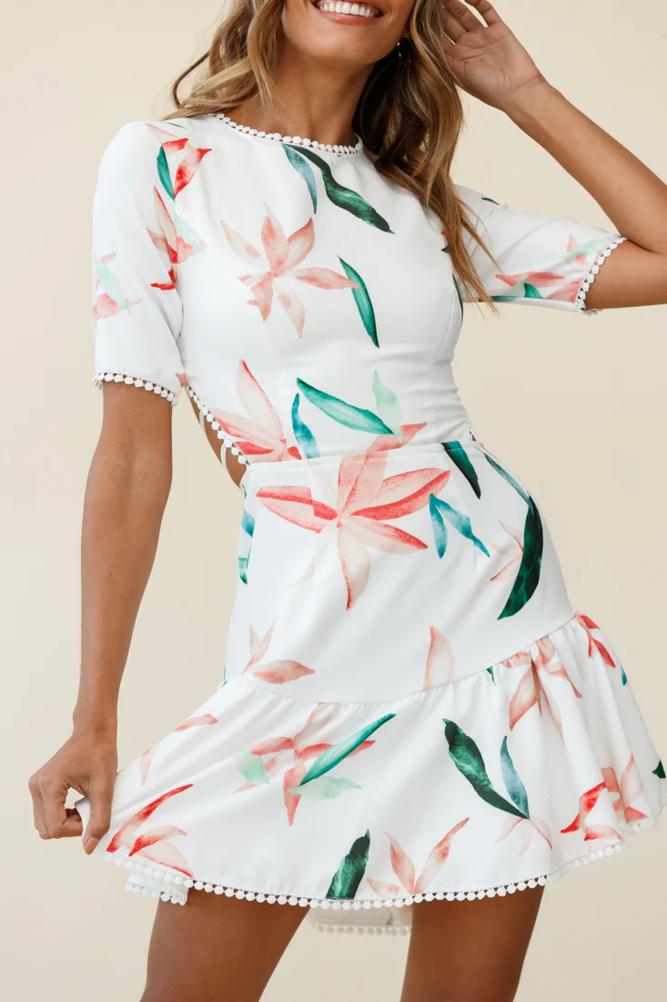 Manuela Half Sleeve Lace-Up Back Dress Leaf Print White - Image 7