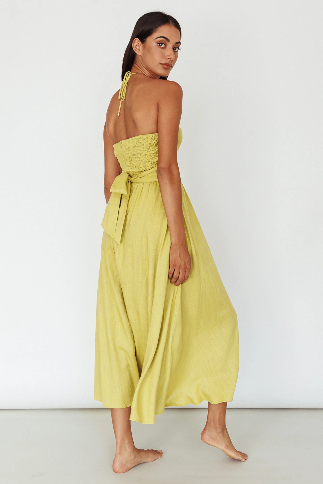 Maravilhosa Keyhole Halter Midi Dress Lime - Image 2