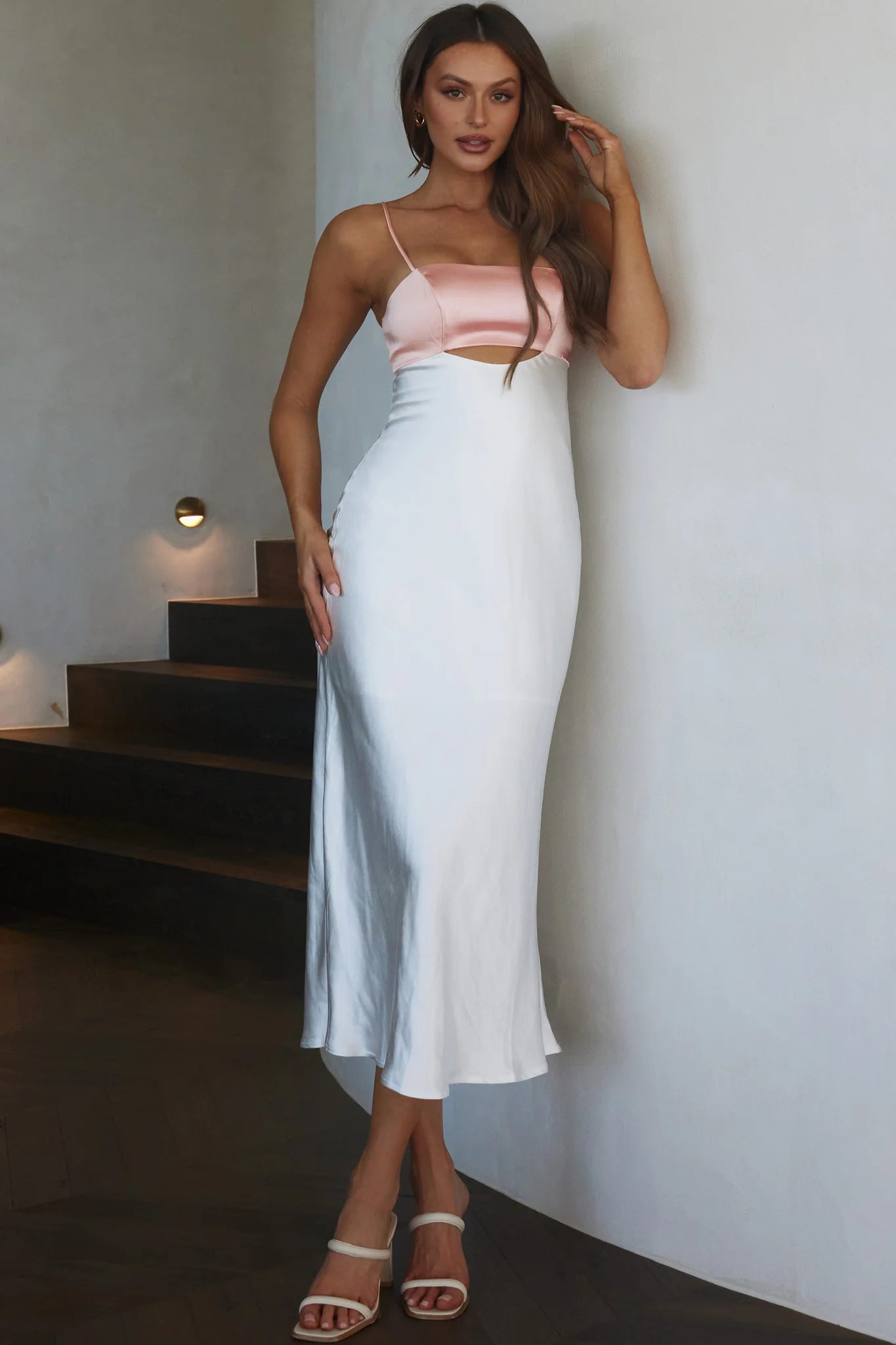 Mariana Cut-Out Bust Midi Dress Blush - Image 7
