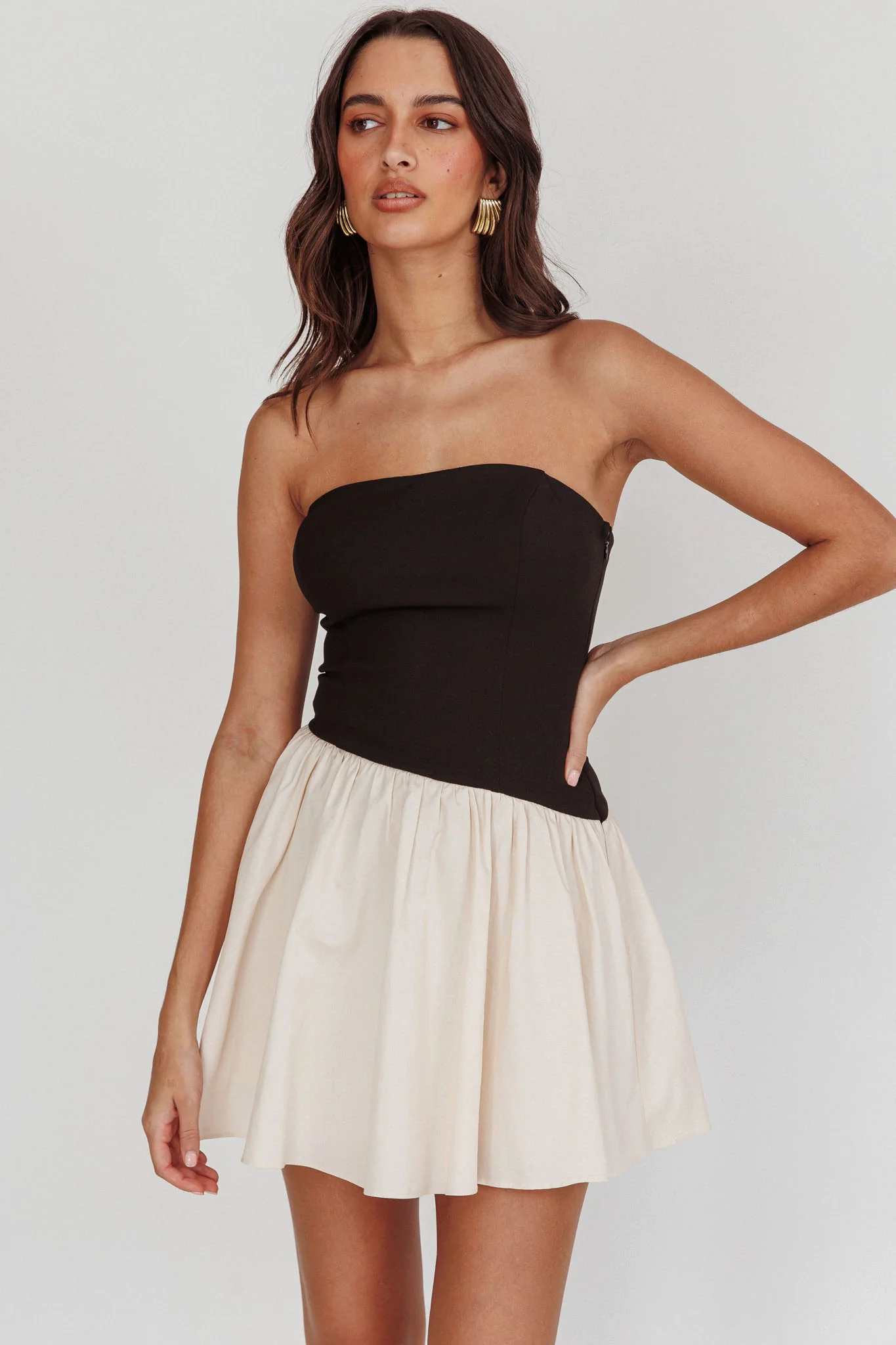 Marzipan Strapless Contrast Mini Dress Black Cream - Image 6