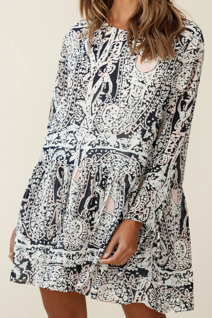 Mina Long Sleeve Button Back Shift Dress Ornate Print Navy - Image 4