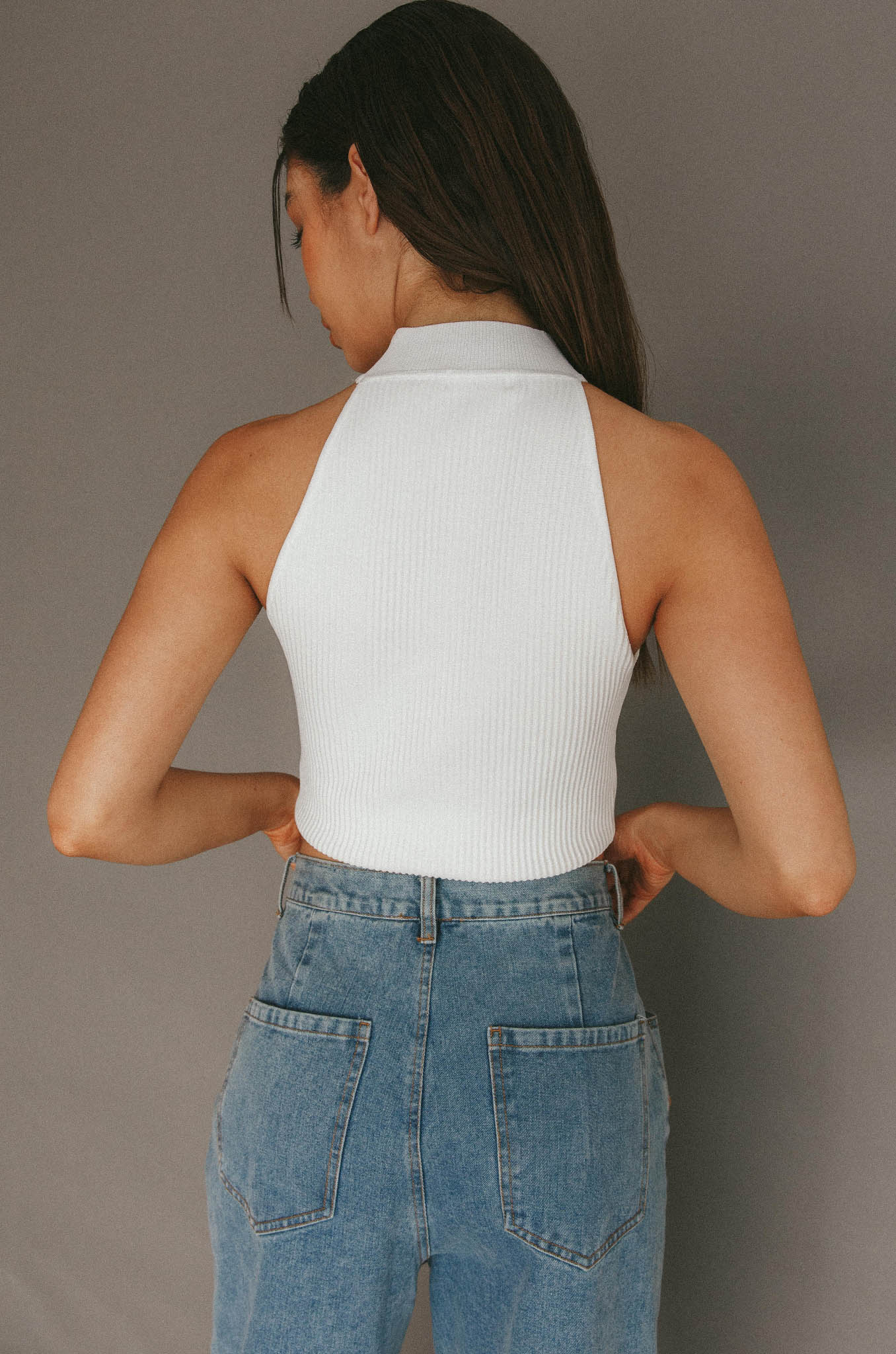 Mindi Sleeveless Ribbed Crop Top White - Image 3