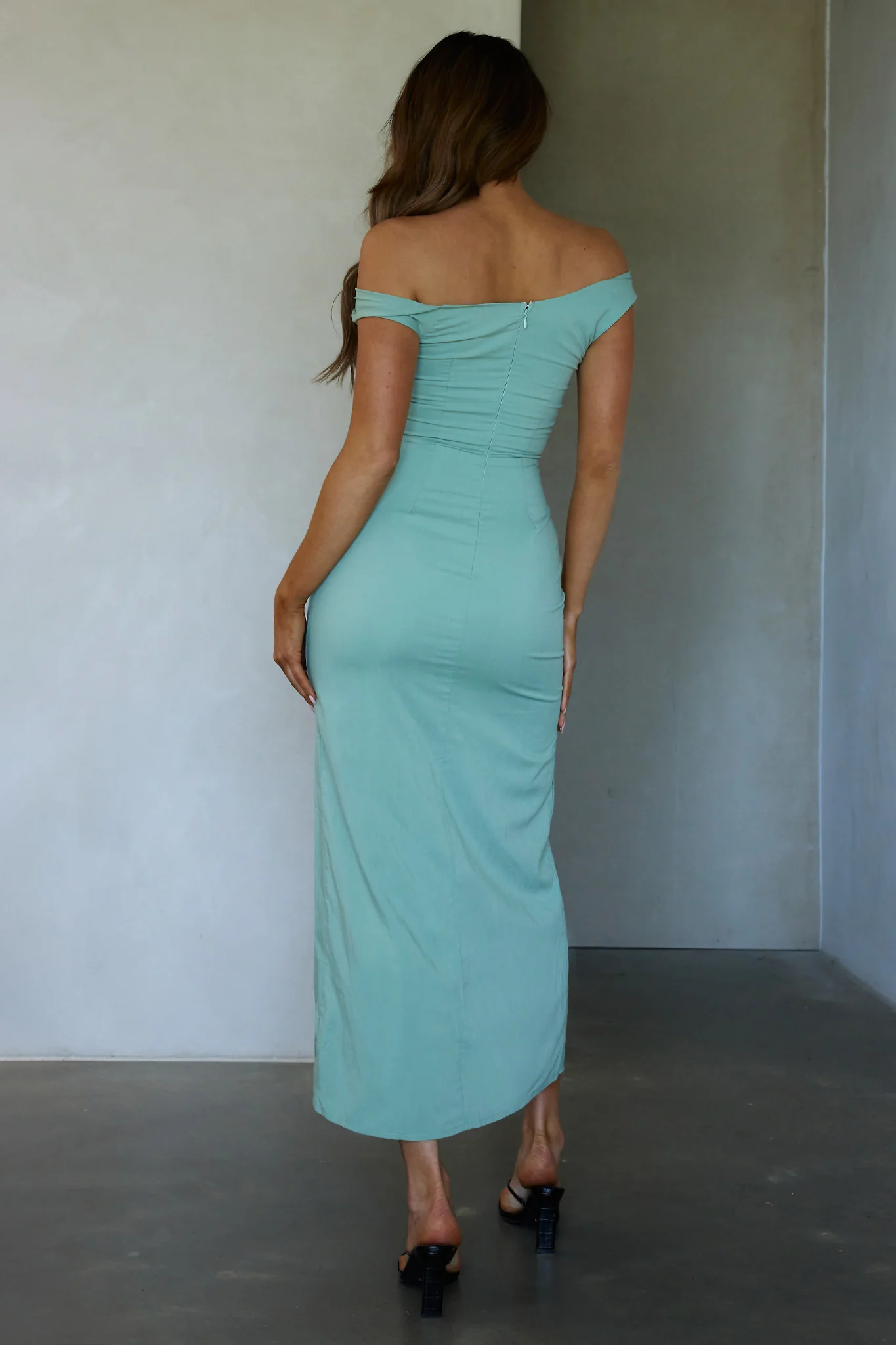 Miriam On-Off Shoulder Midi Dress Pistachio - Image 3