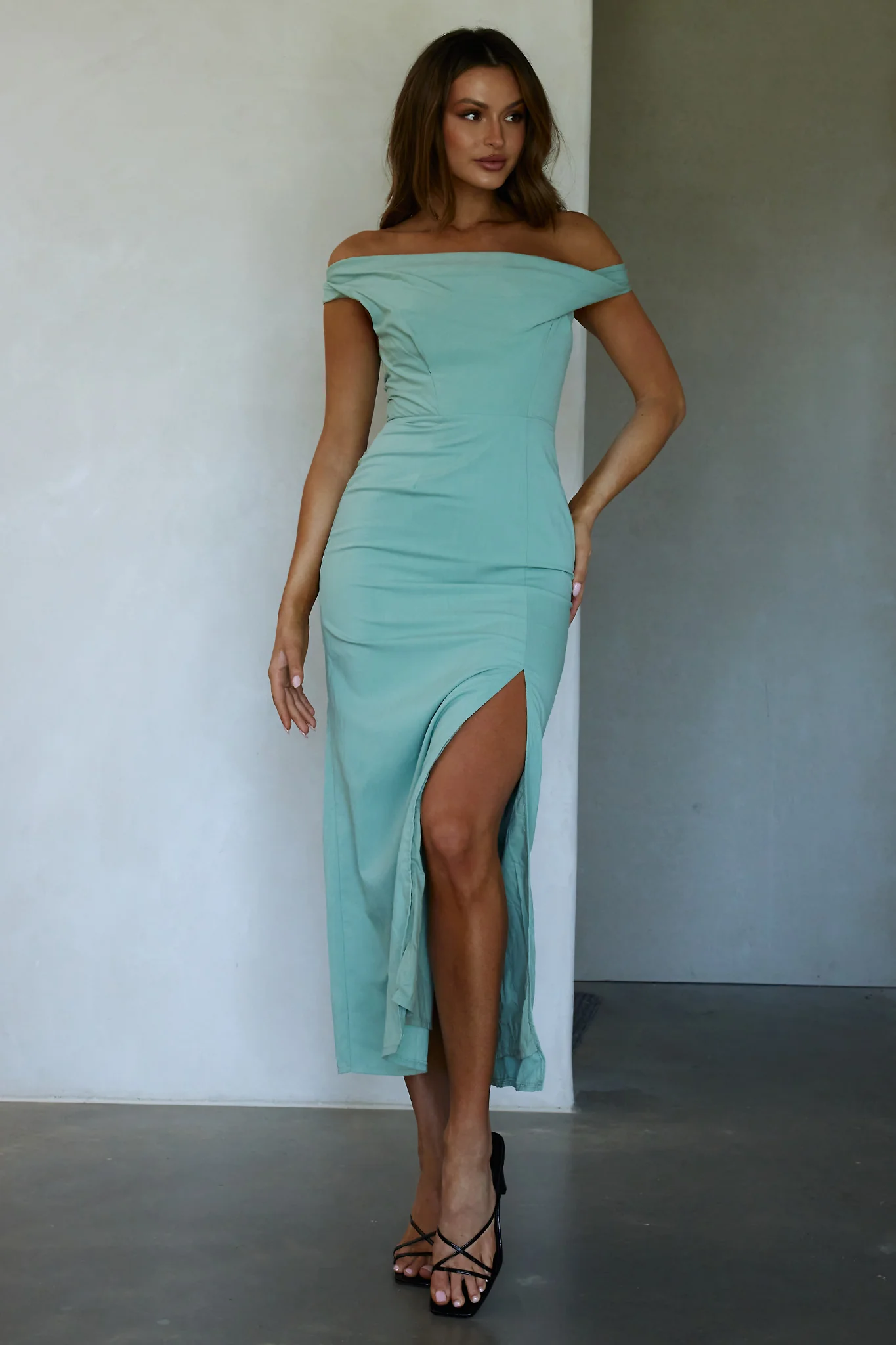 Miriam On-Off Shoulder Midi Dress Pistachio - Image 4