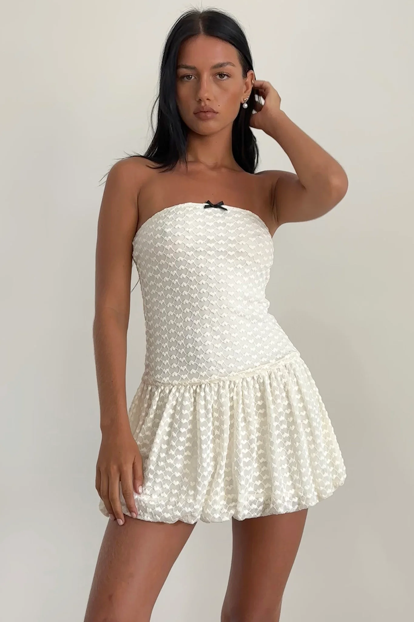 Mistee Bandeau Bubble Hem Mini Dress Lace Ivory - Image 4