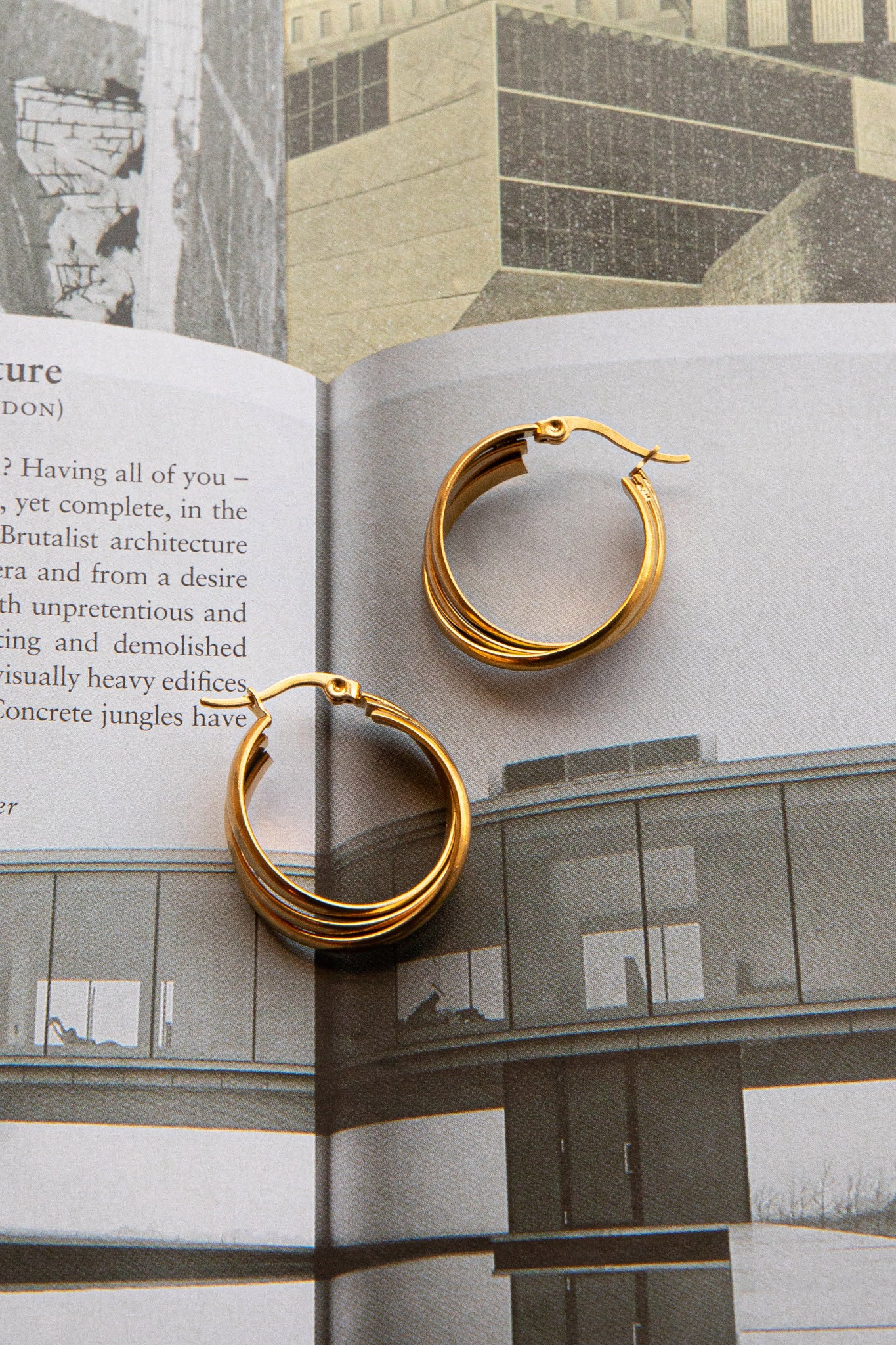Mona Triple Hoop Earrings Gold - Image 6