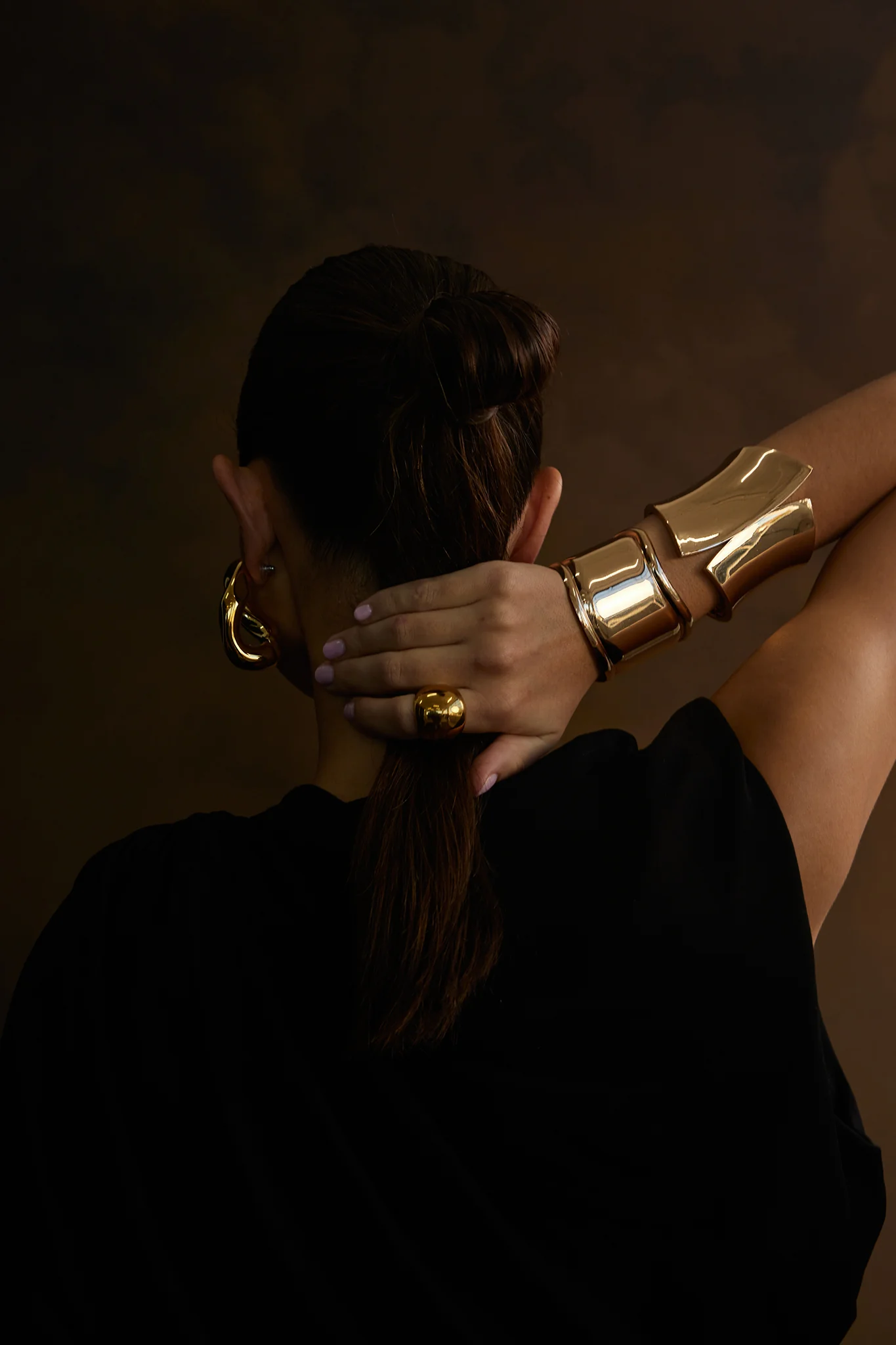 NOAH Wave Cuff Gold - Image 6
