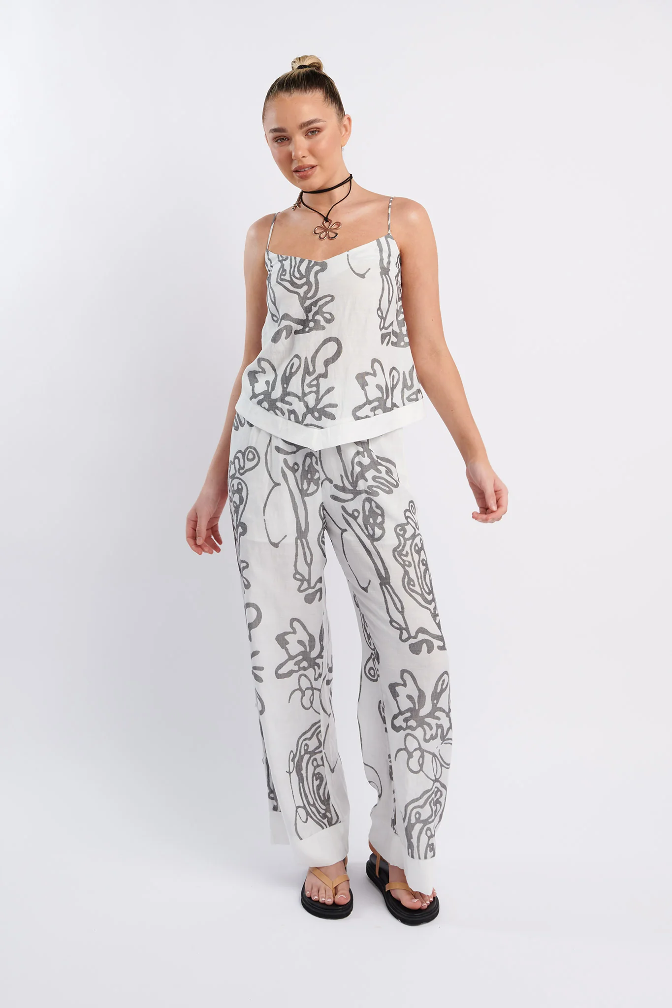 Oceania Long Pants Print White - Image 5