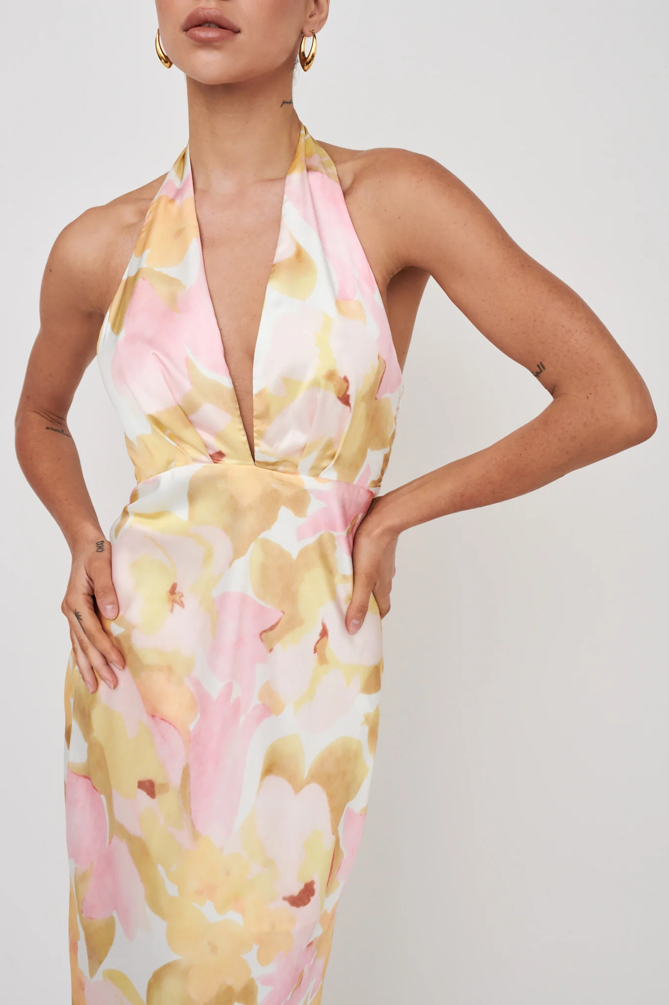 Of Your Dreams Plunging Halter Dress Floral Pink - Image 4