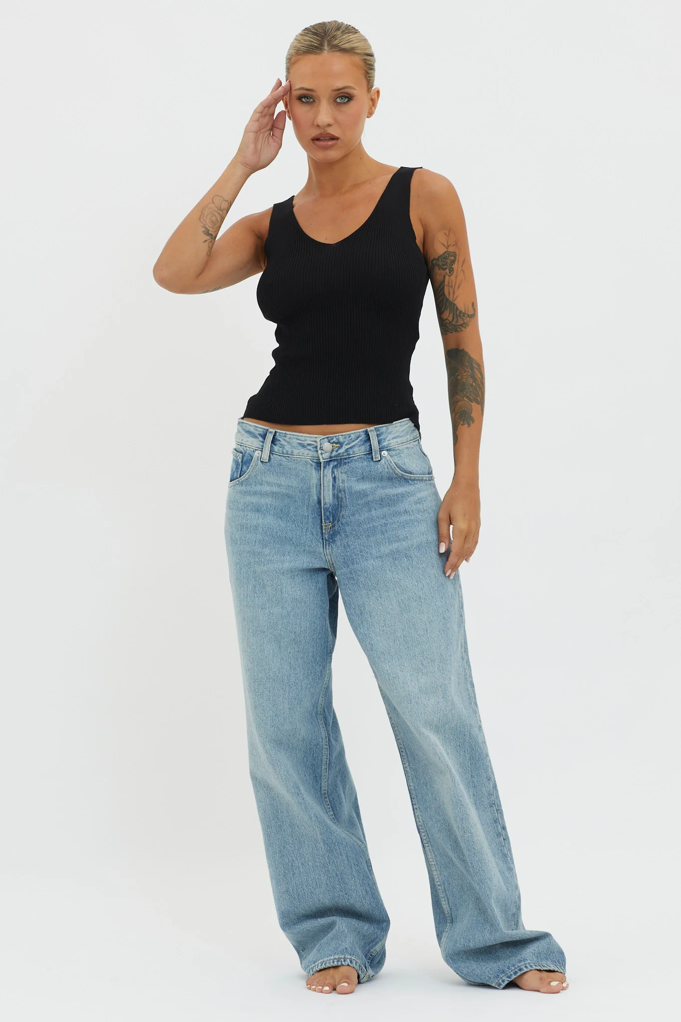 Off-Duty V-Neck Ribbed Knit Top Black - Image 3