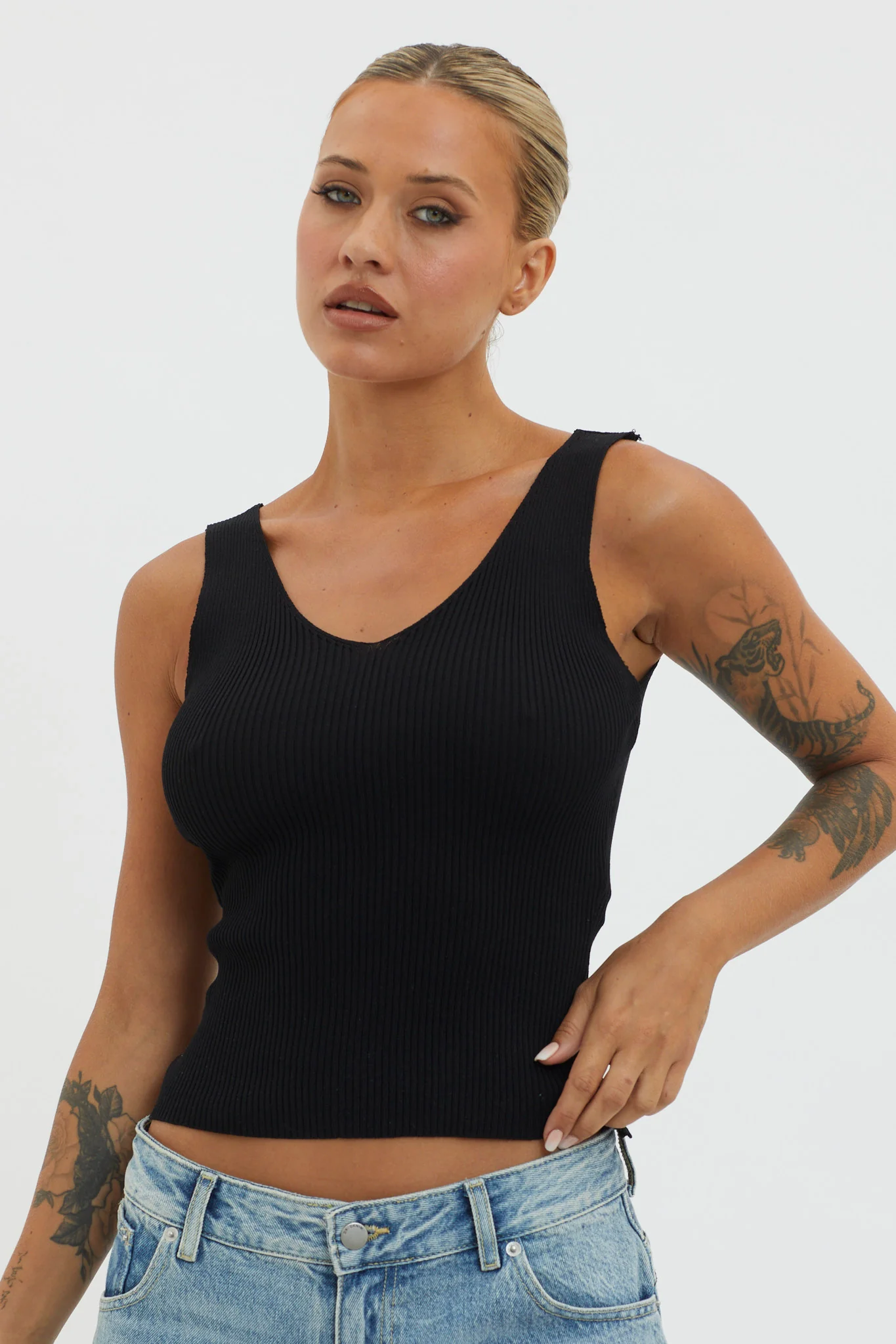 Off-Duty V-Neck Ribbed Knit Top Black - Image 5