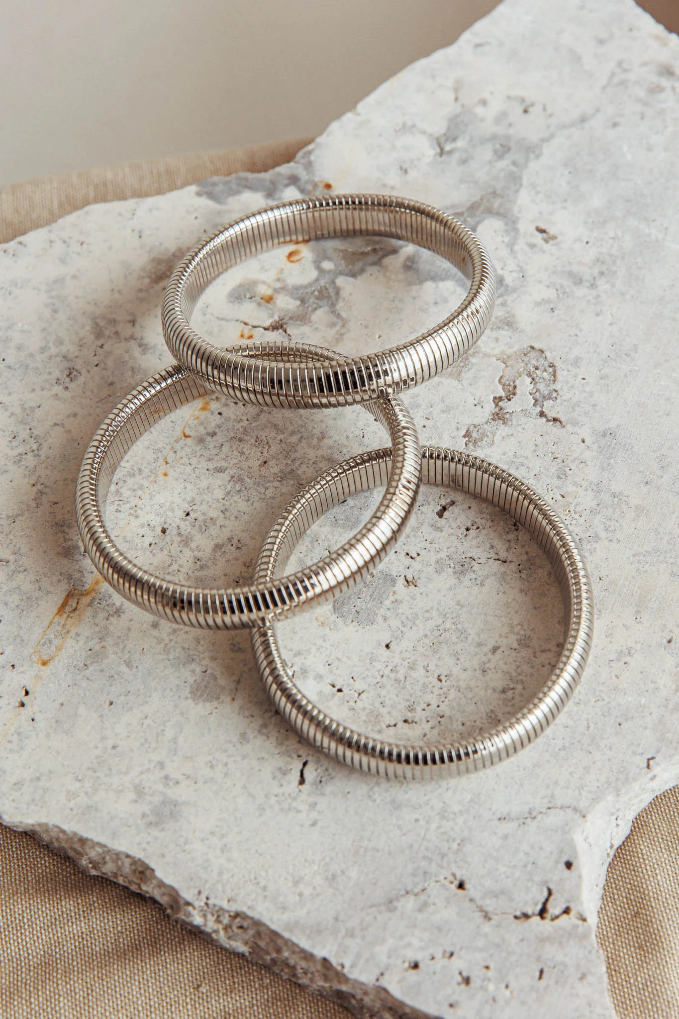 Oliver Stretch Bangles Set Dark Silver - Image 3