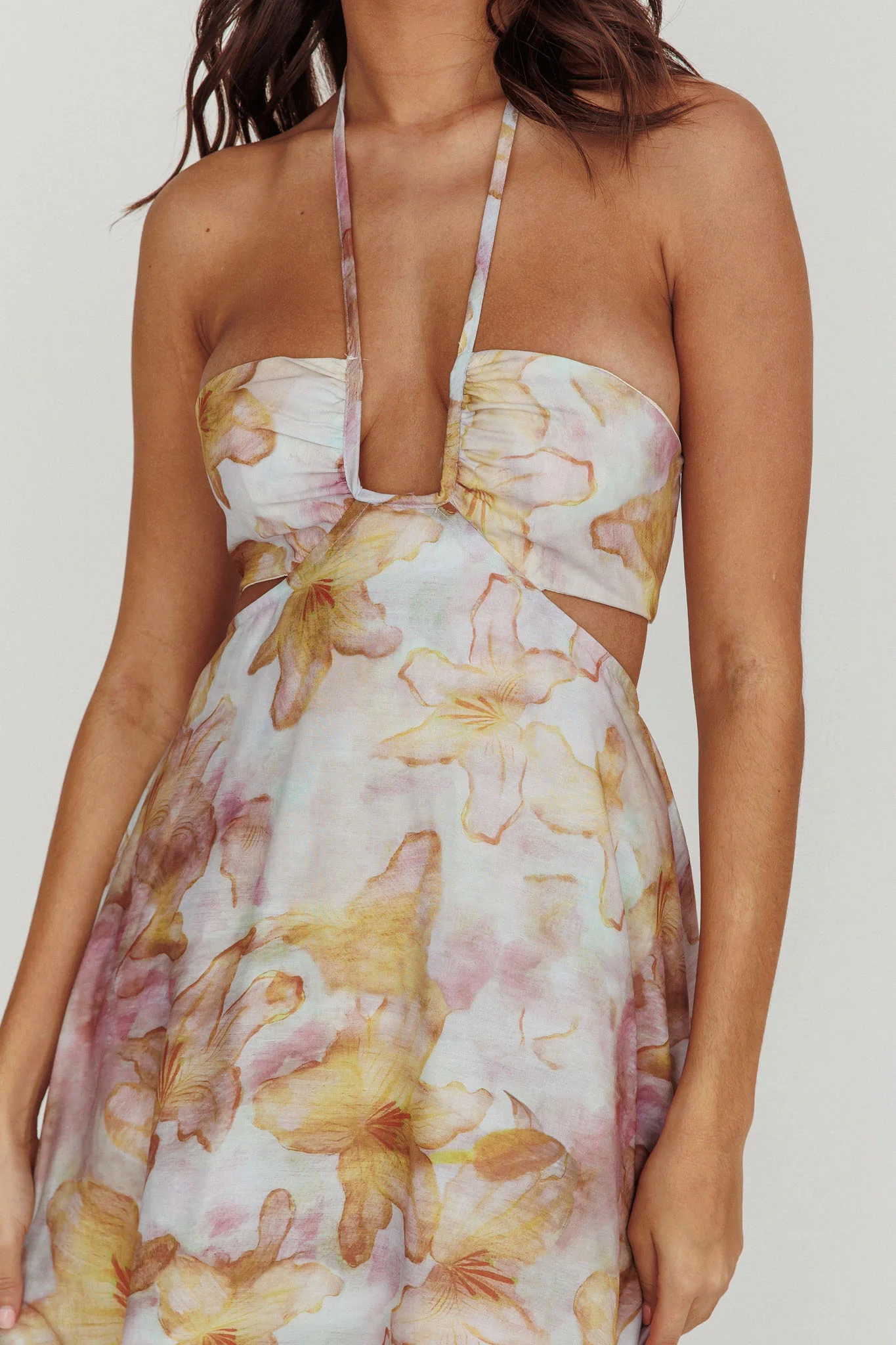 Onika Cut-Out Tied Back Floral Maxi Dress Yellow - Image 4