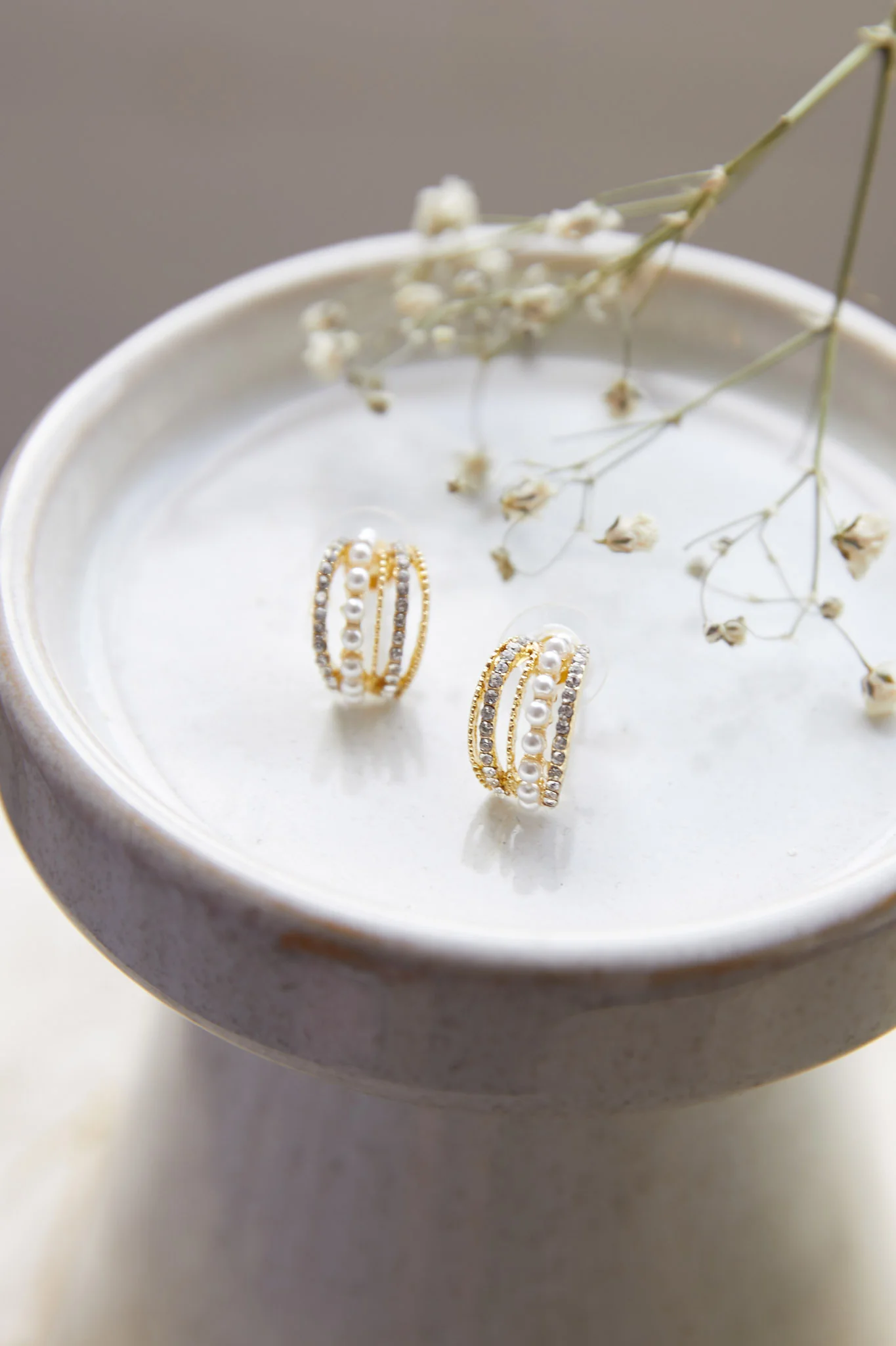 Ophelia Pearl and Crystal Earrings Gold - Image 3
