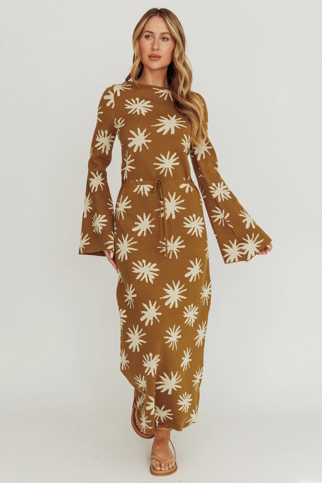 Orleans Star Print Knit Maxi Dress Olive - Image 5