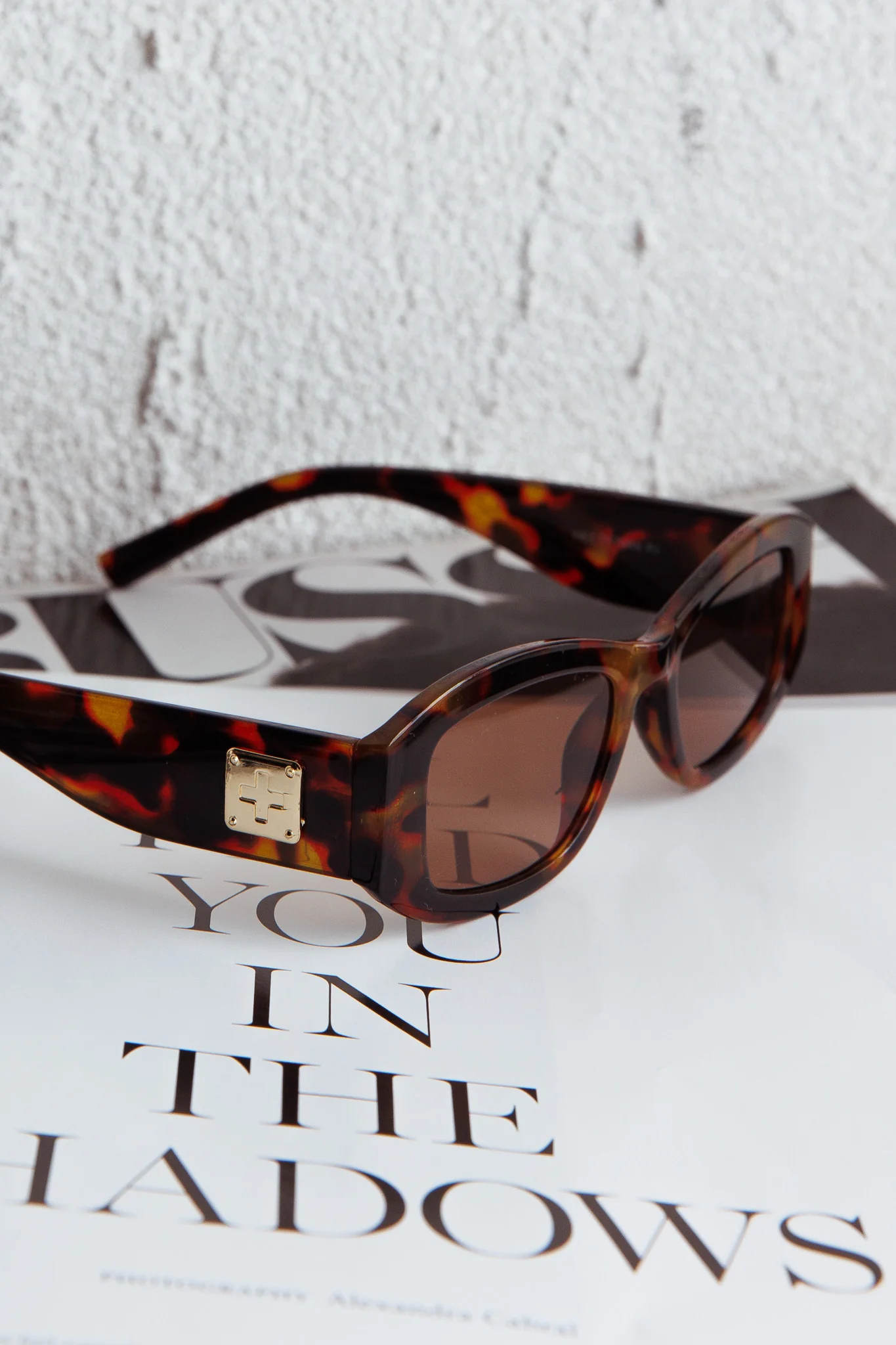 Peta And Jain Inez Sunglasses Tortoiseshell - Image 3