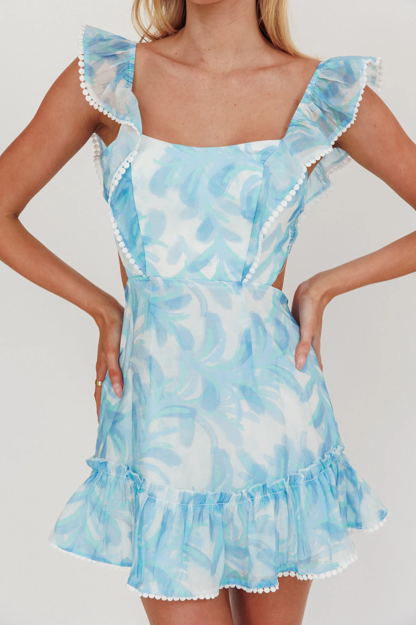 Porcia Tied Back Frill Dress Leaves Blues - Image 4