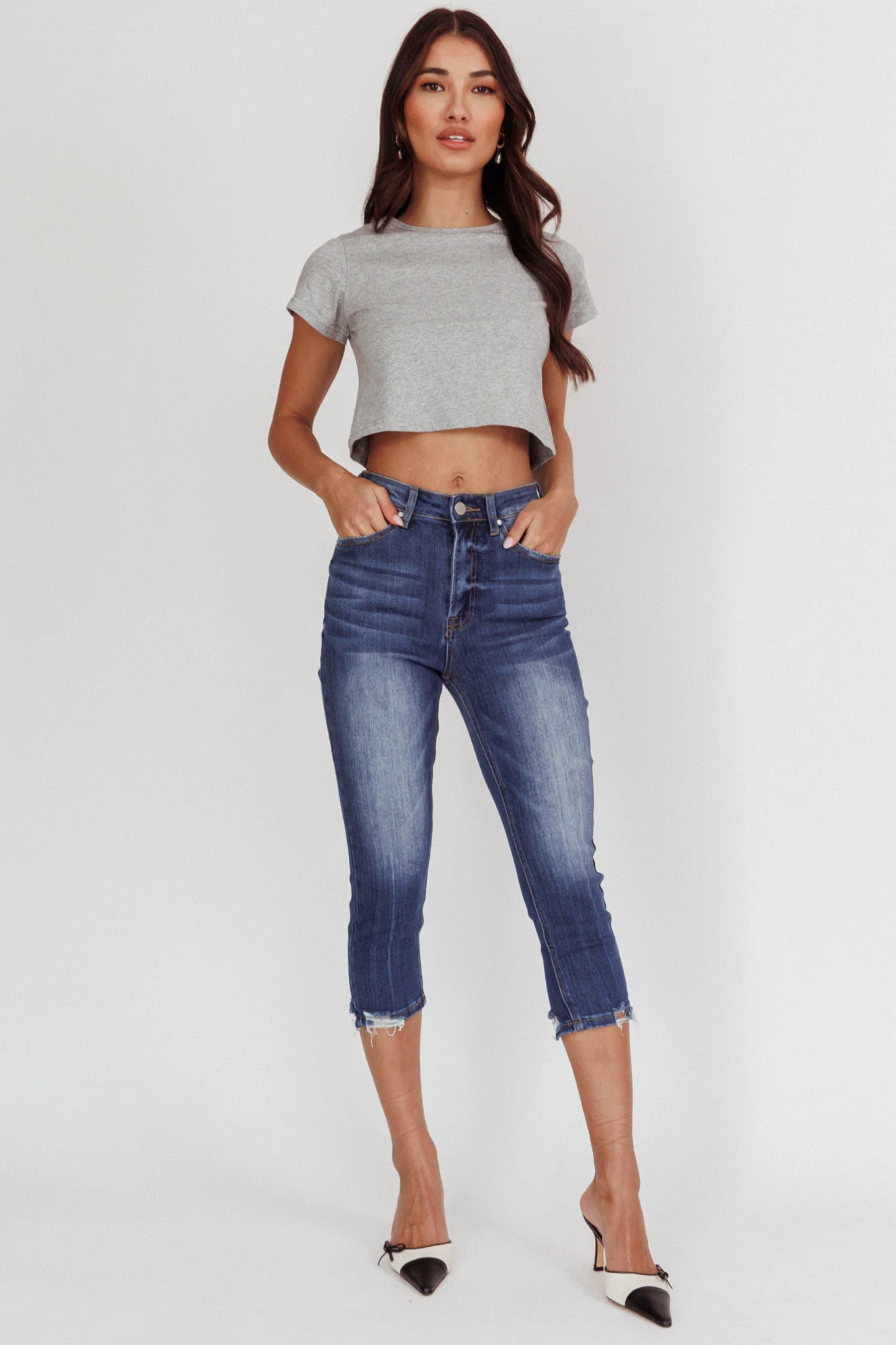 Queens Distressed Capri Jeans Dark Denim - Image 5