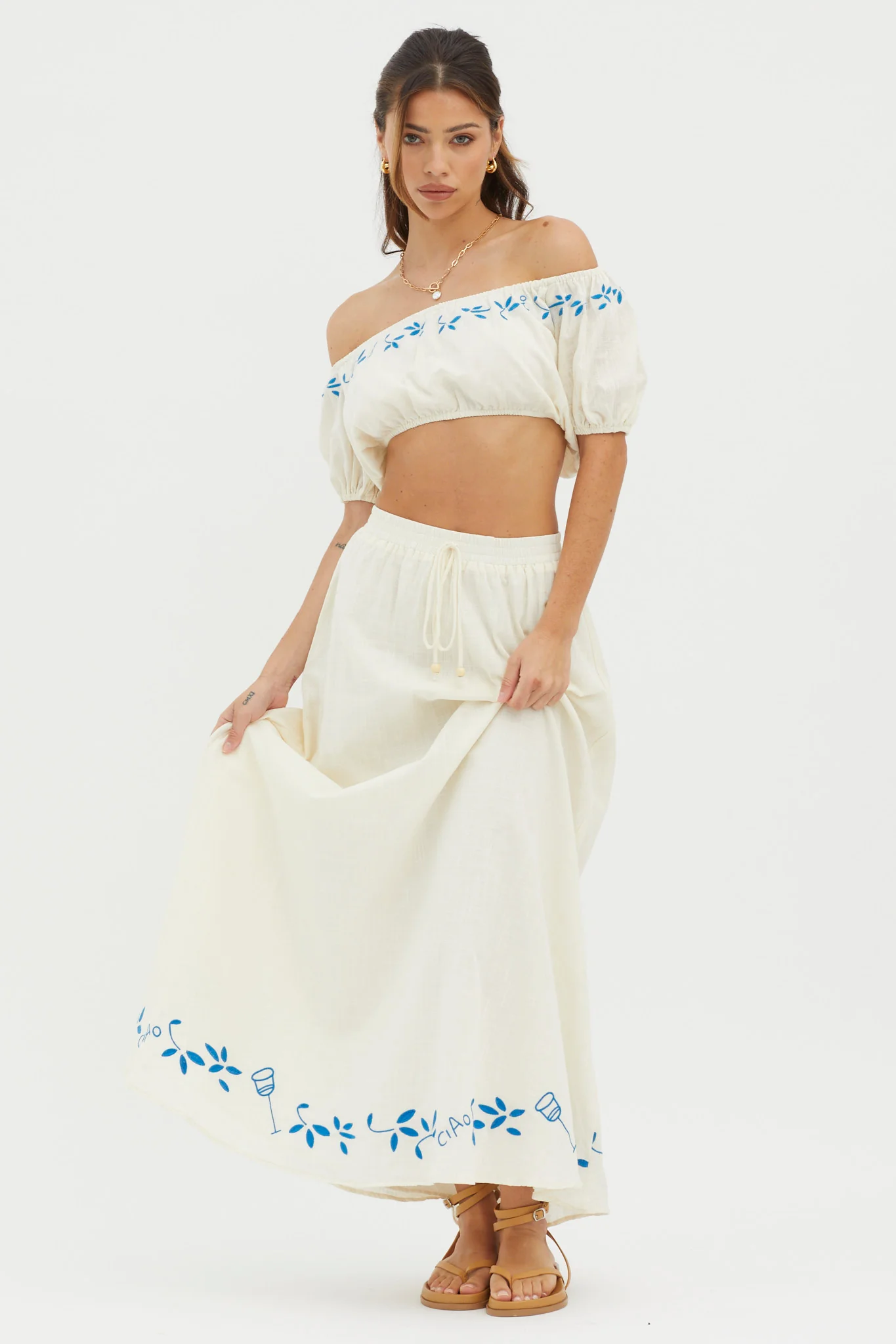 Ritual Puff Sleeve Embroidered Crop Top Beige - Image 3