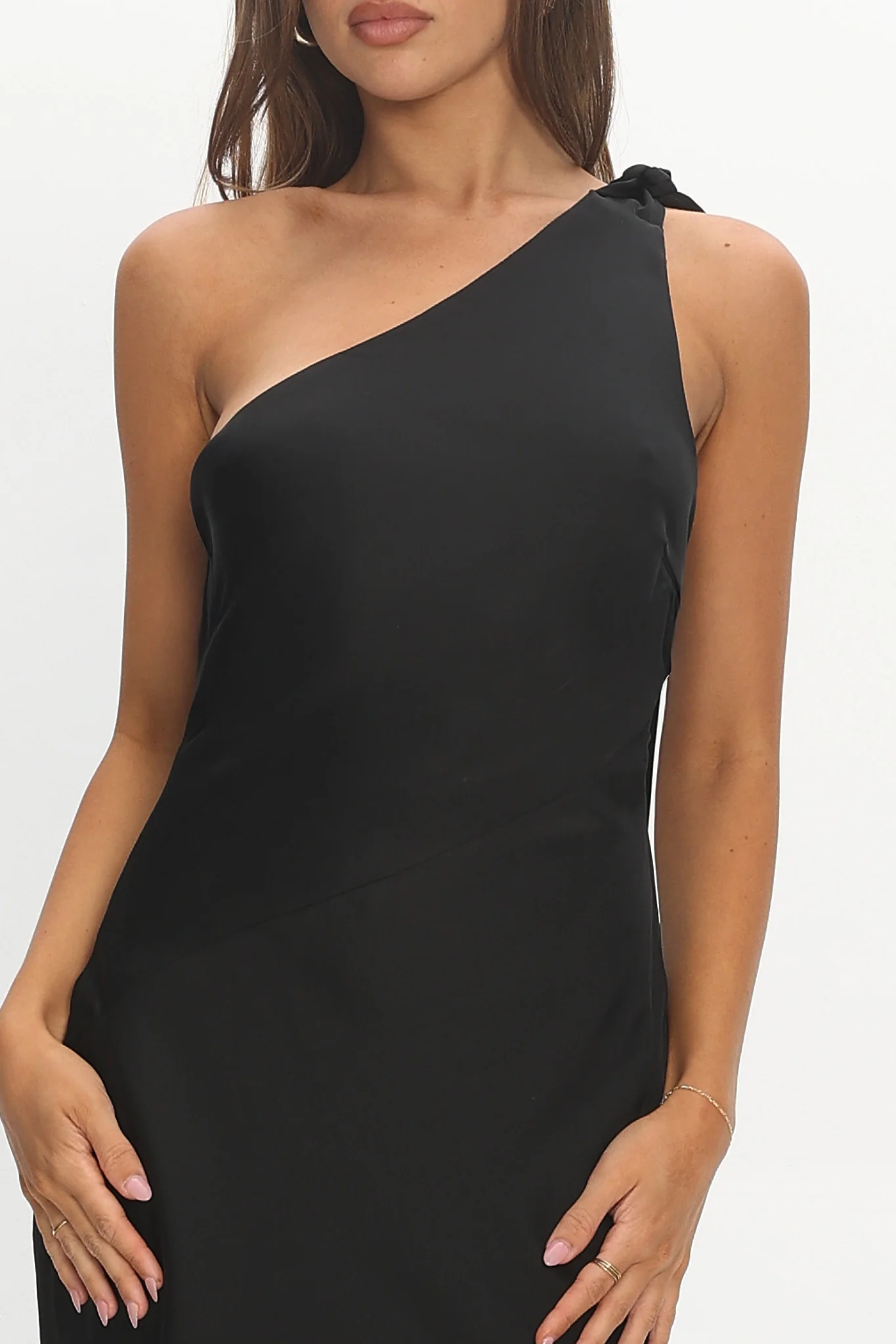 Robertah One-Shoulder Bow Maxi Dress Black - Image 4