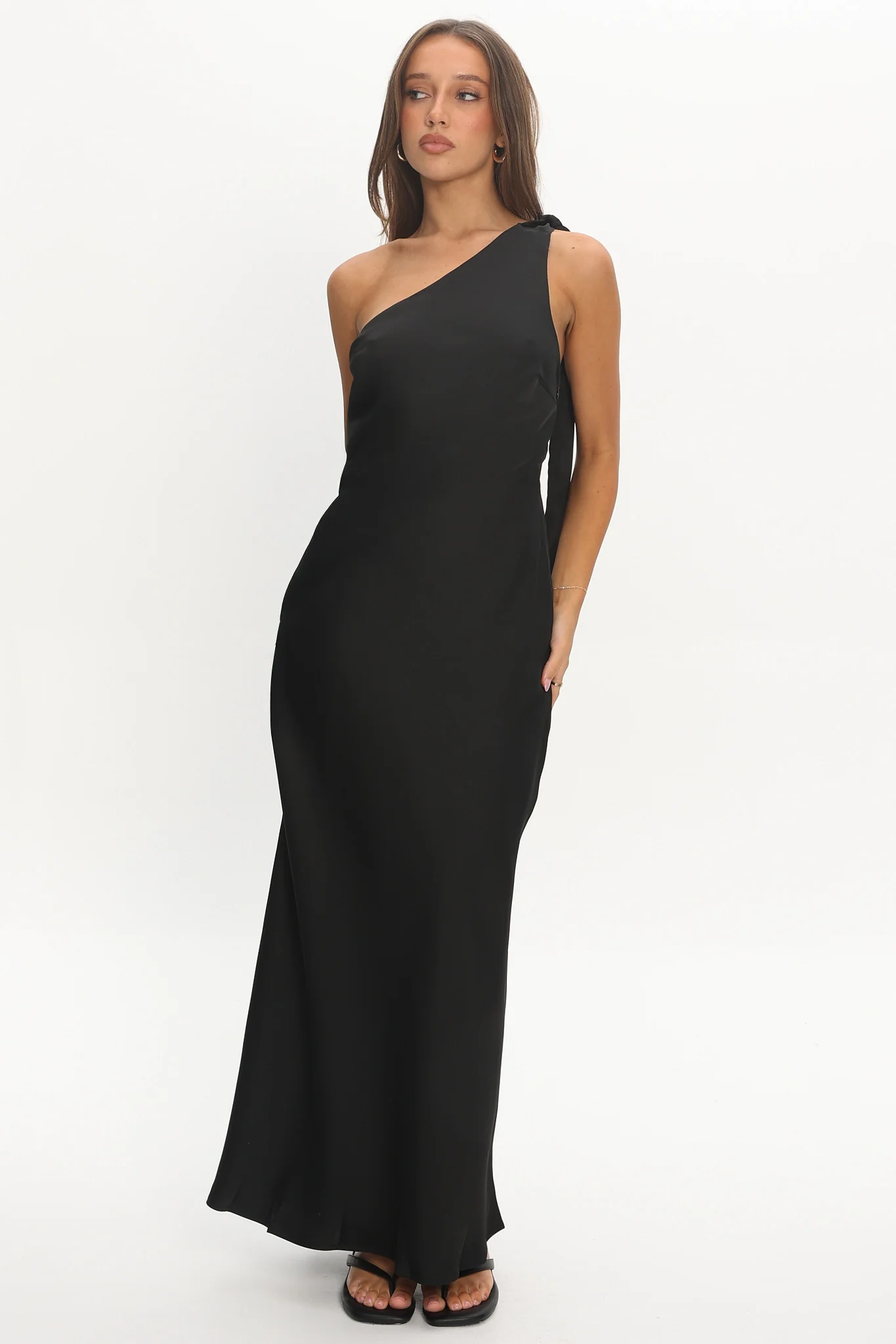 Robertah One-Shoulder Bow Maxi Dress Black - Image 5