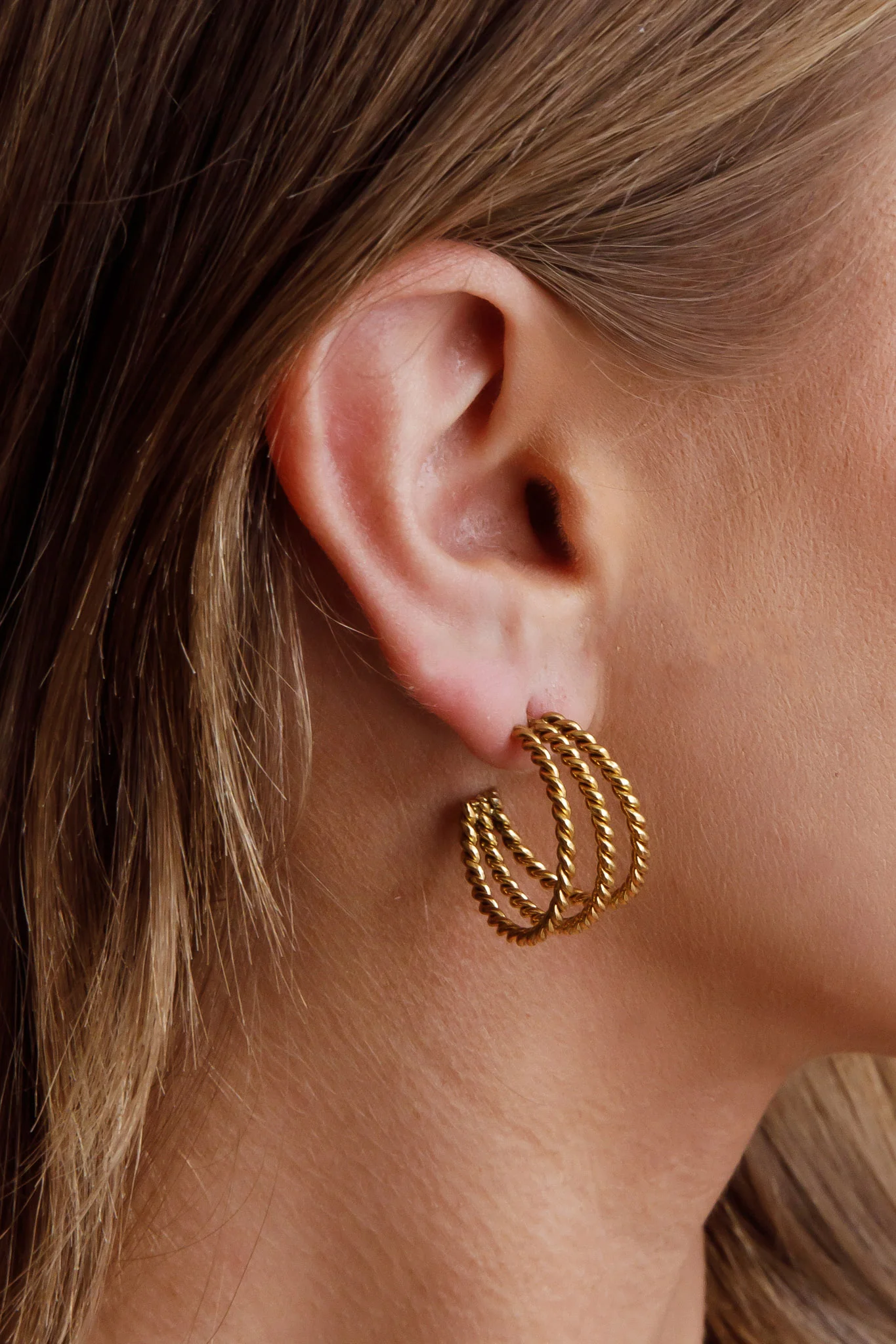 San Francisco Triple Open Hoop Earrings Gold - Image 2