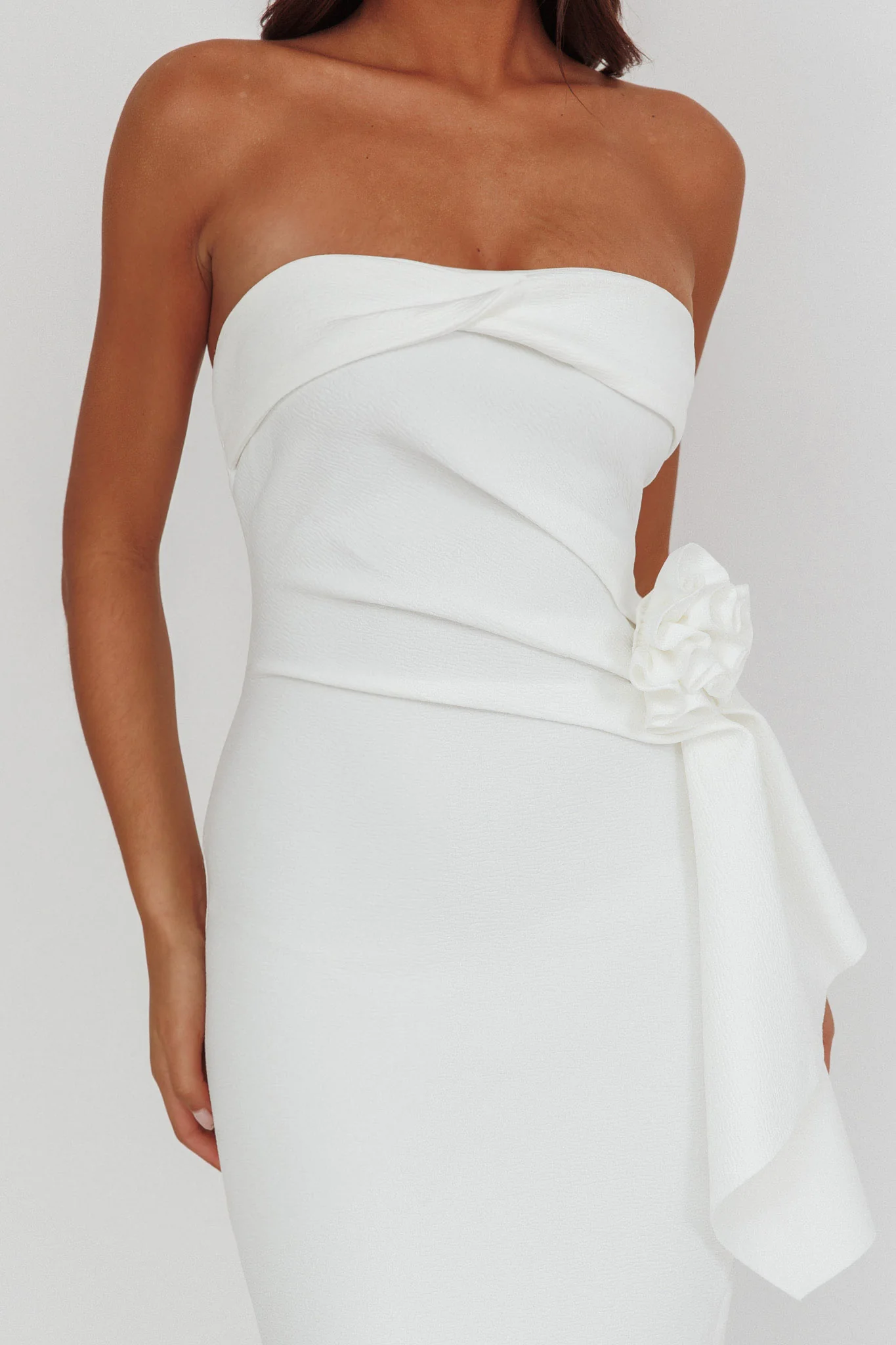 Sasha Cascade Ruffle Rosette Midi Dress White - Image 4