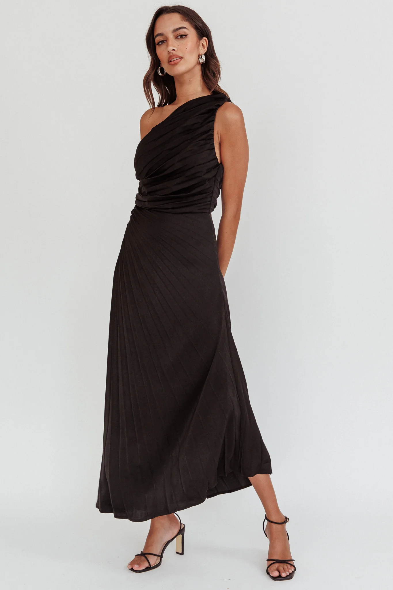 Scarlett One-Shoulder Pleat Maxi Dress Black - Image 3