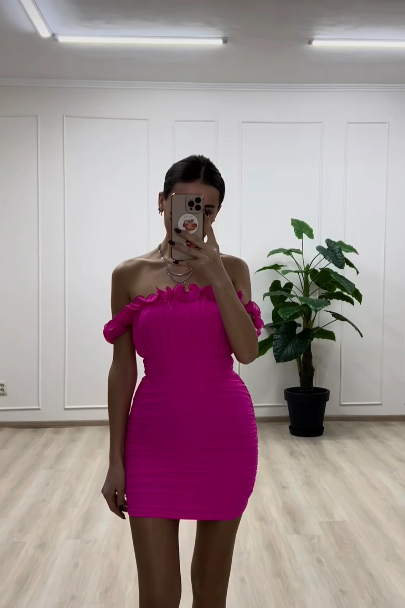 Senorita Off-Shoulder Lettuce Edge Detail Ruched Mini Dress Hot Pink - Image 4